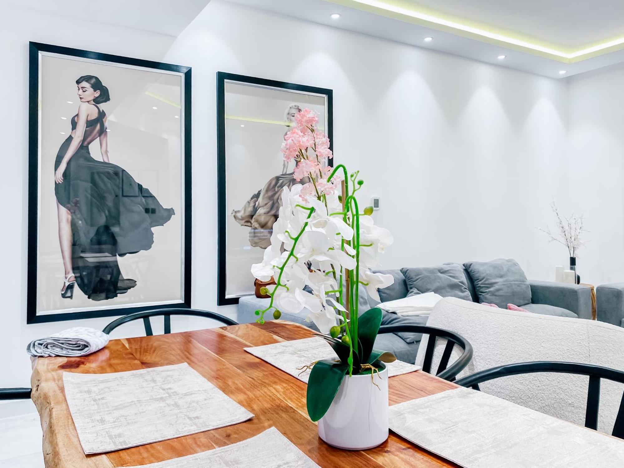 Live The Burj Lifestyle In Timeless Oldtown By Sbh Appartamento *