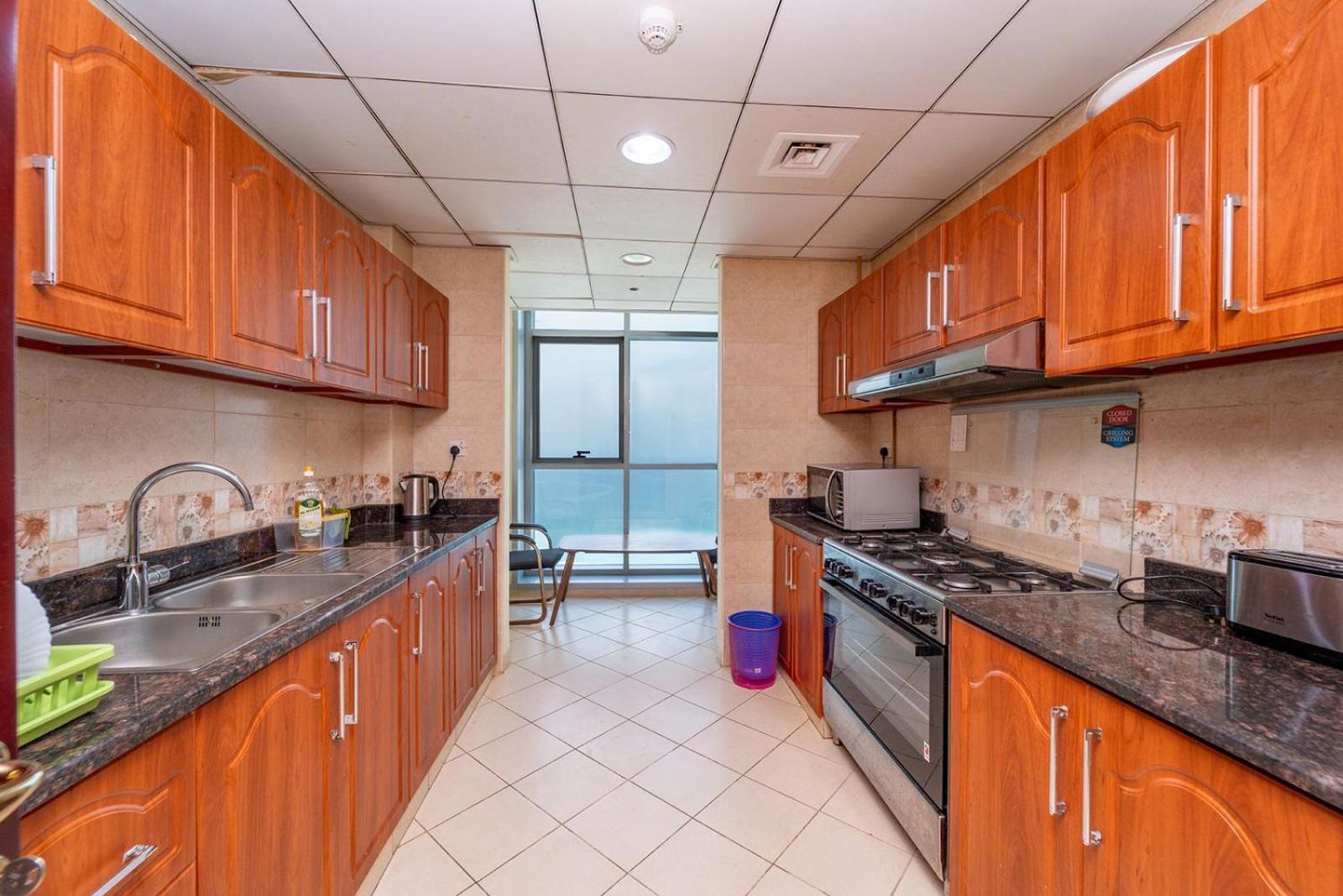 Appartement And Haven At Ajman Corniche!