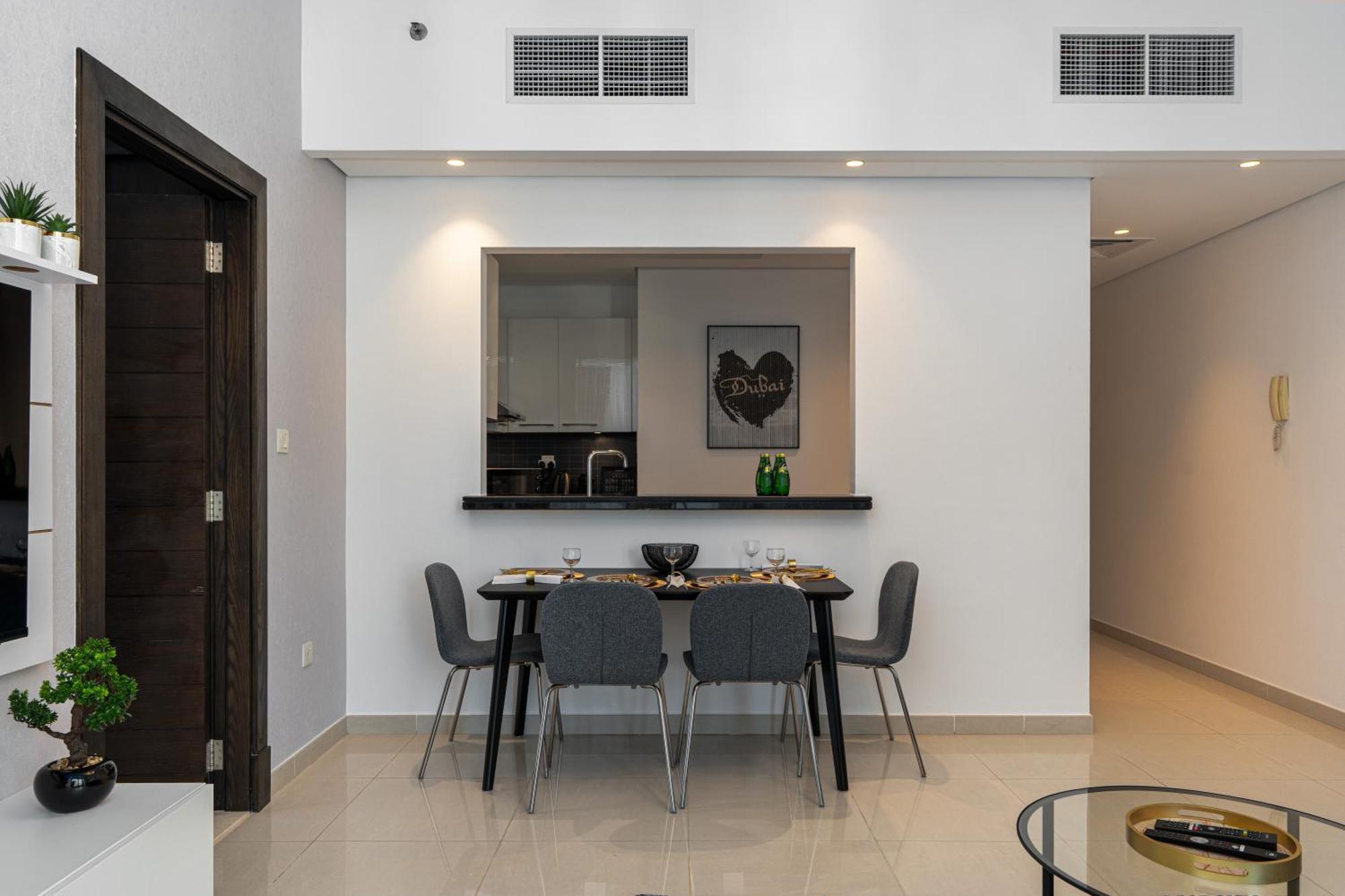 Silverene Towers - Of Choice Apartamento