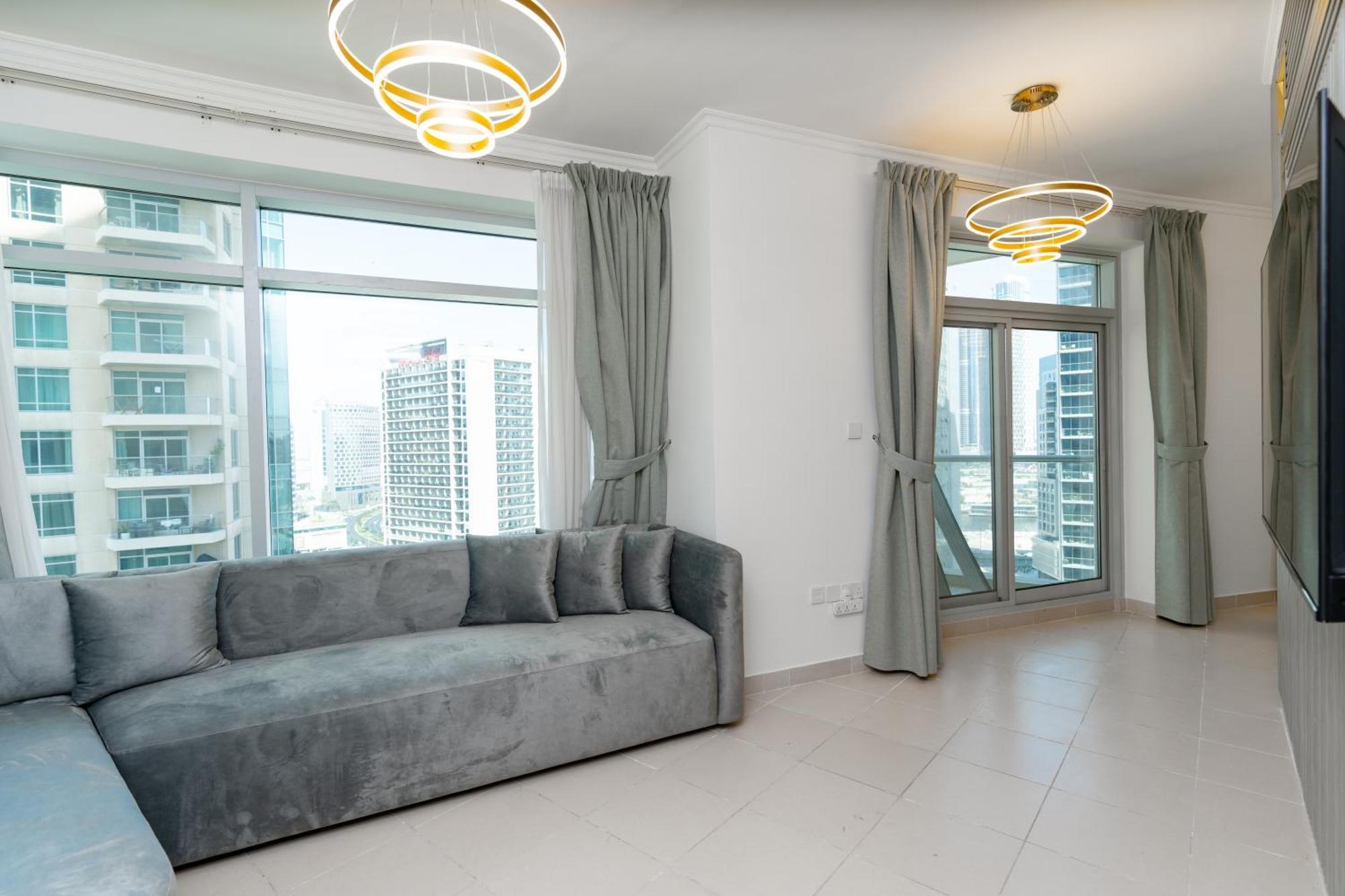 Holidays R Us Canal View Apartamento Dubái