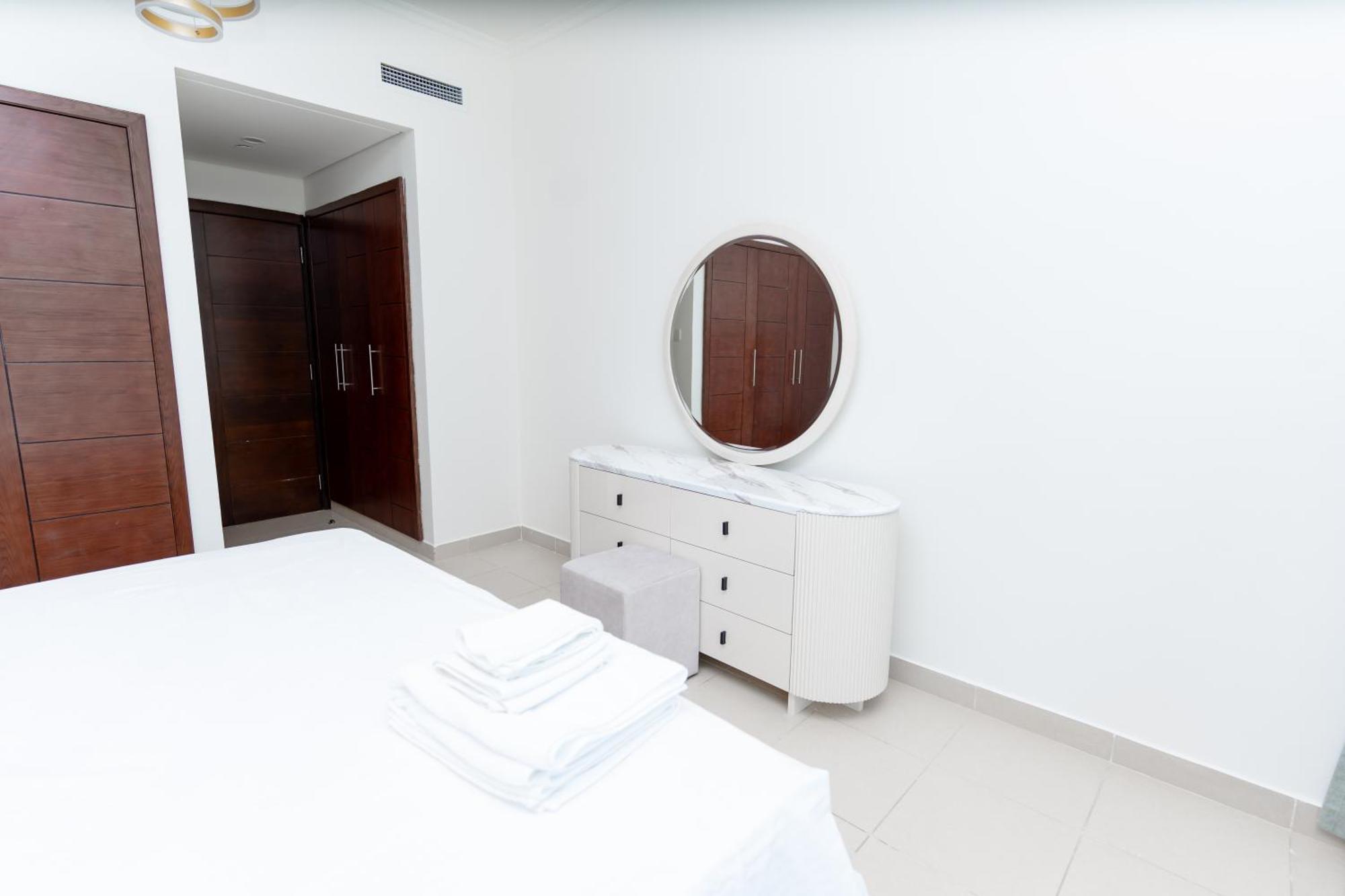 Holidays R Us Canal View Apartamento