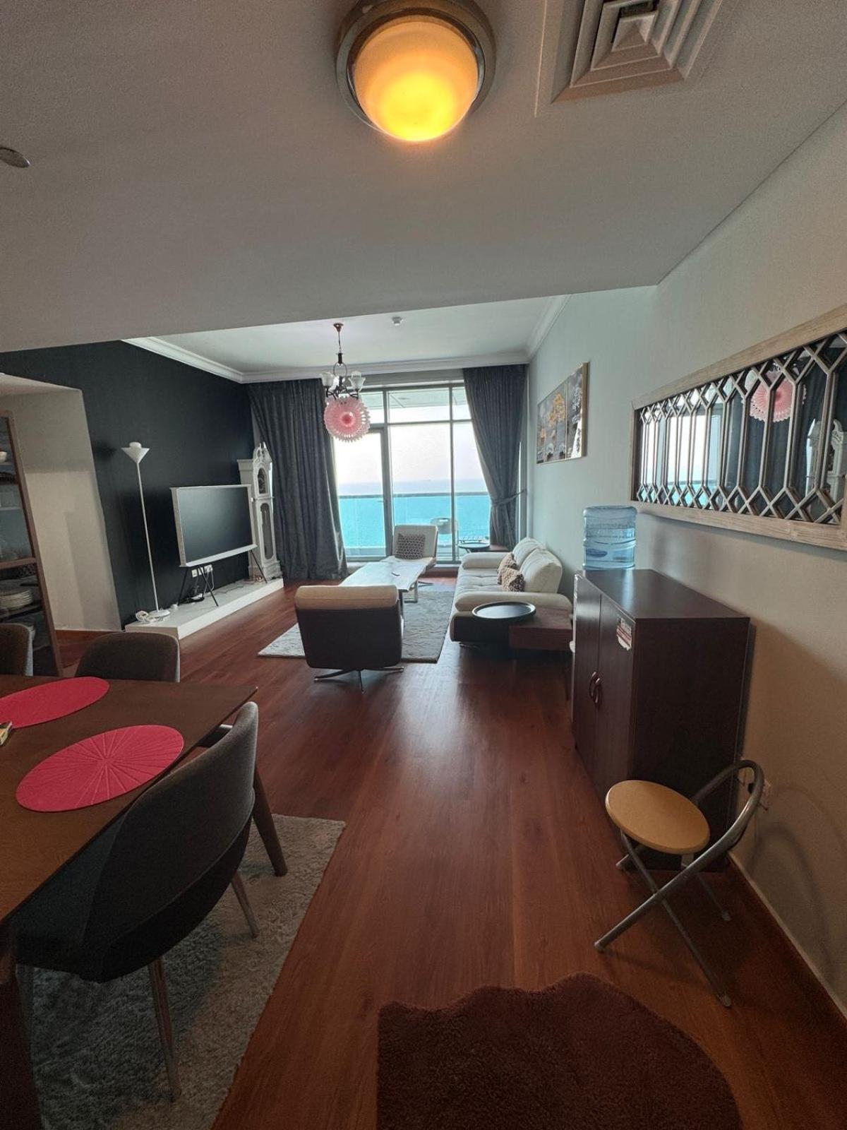 Appartement And Haven At Ajman Corniche! *