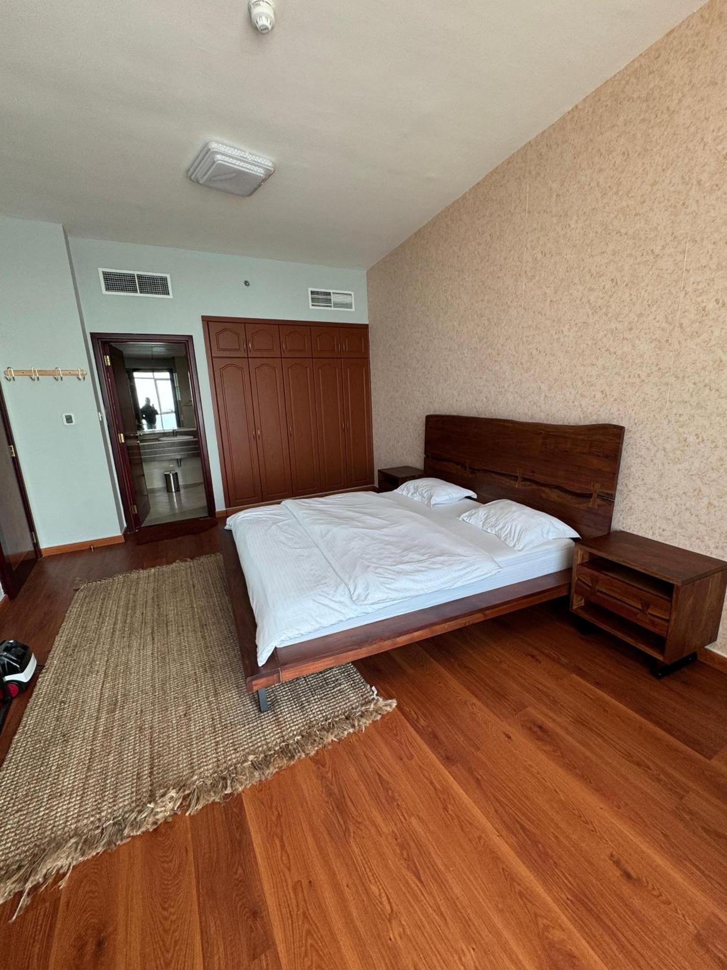 Appartement And Haven At Ajman Corniche!