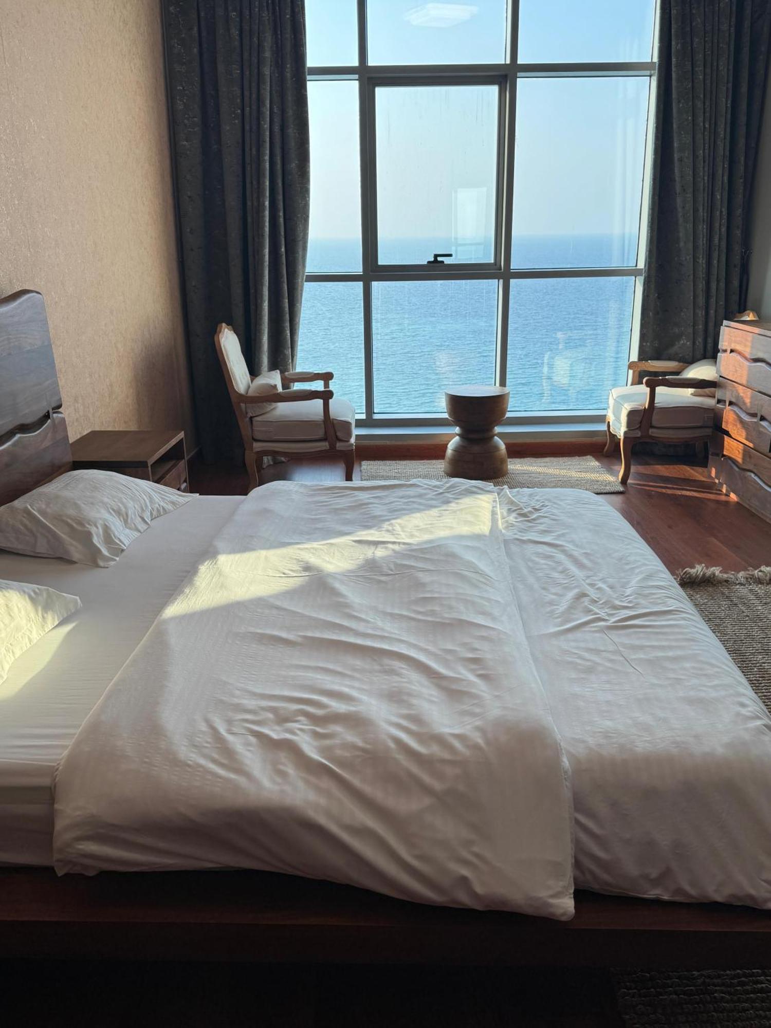 And Haven At Ajman Corniche! Appartement Dubaï