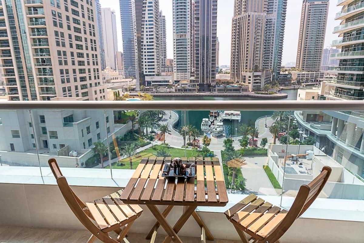 2br Marina Stunning Views L 1 Min To Metro Apartemen Dubai