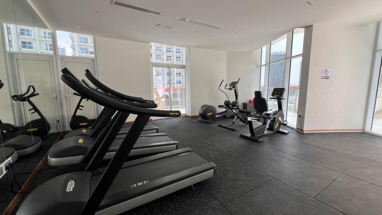 Luxurious Bedroom With Pool L Business Bay Canal L 10 Min To Mall L Burj Khalifa L Down Town Apartamento Dubái