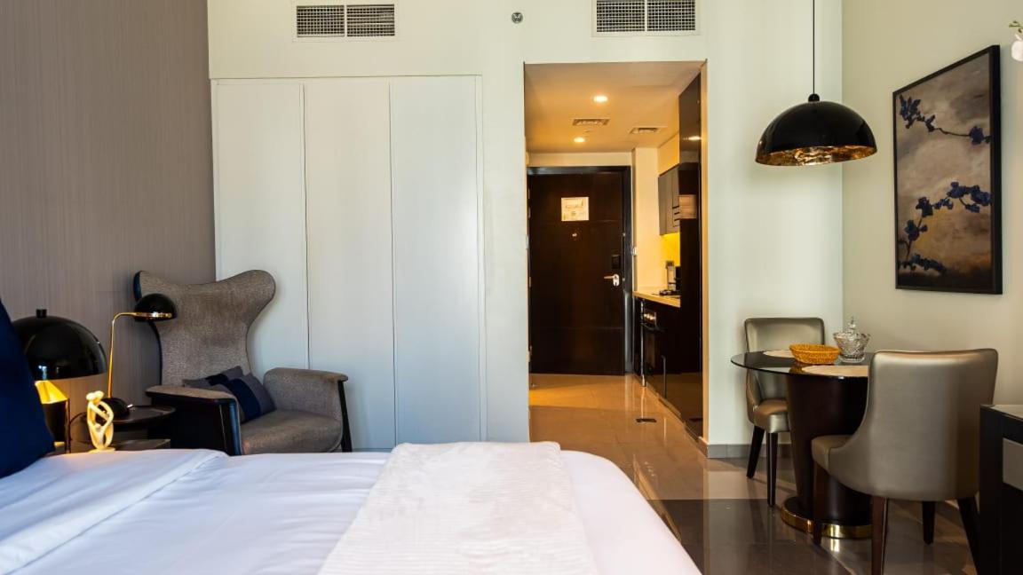 Apartment Damac Majestine Vip - Manzar Holiday Homes *