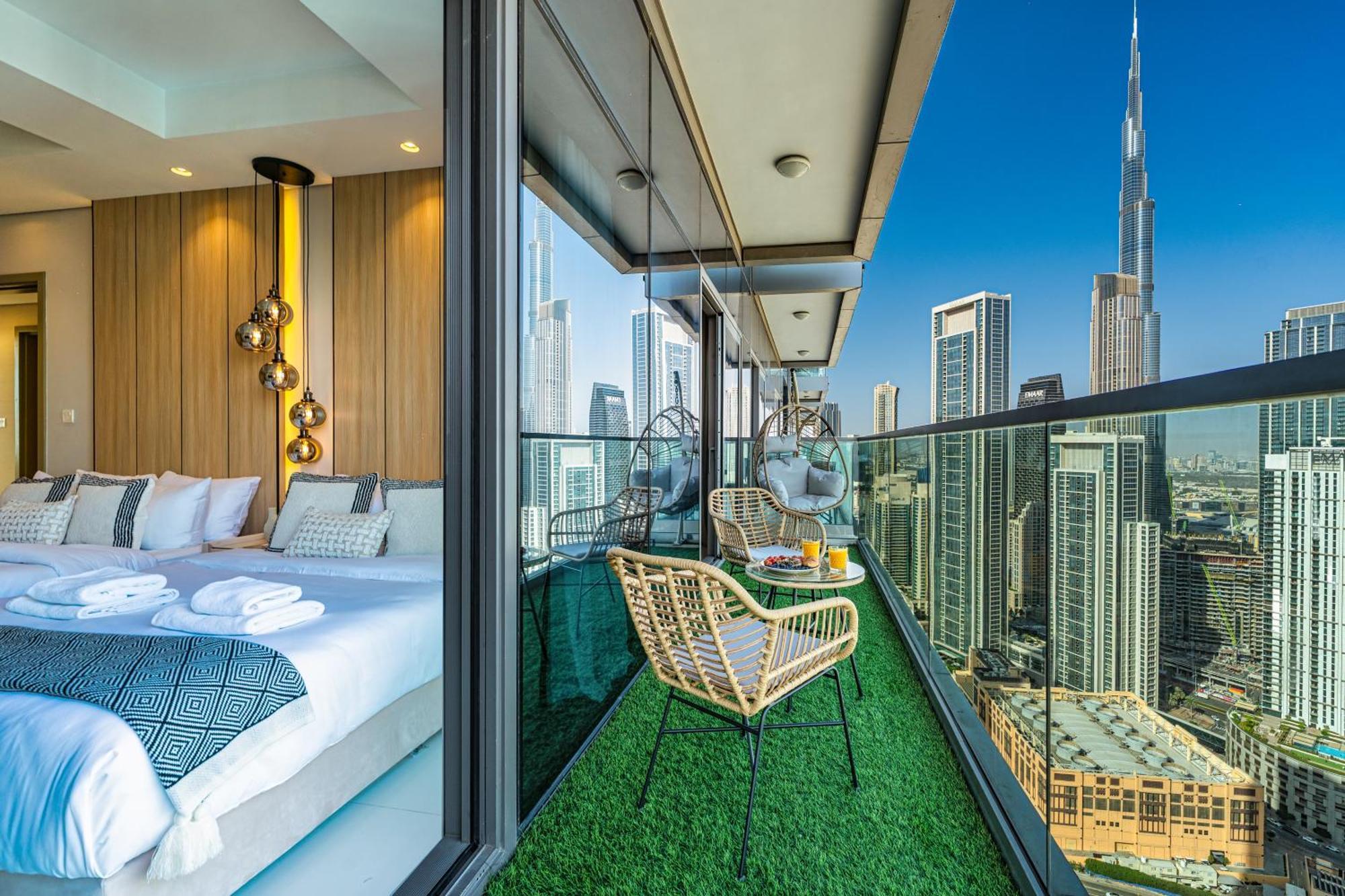 Scenic Infinity Pool With Burj Khalifa Views Apartament *