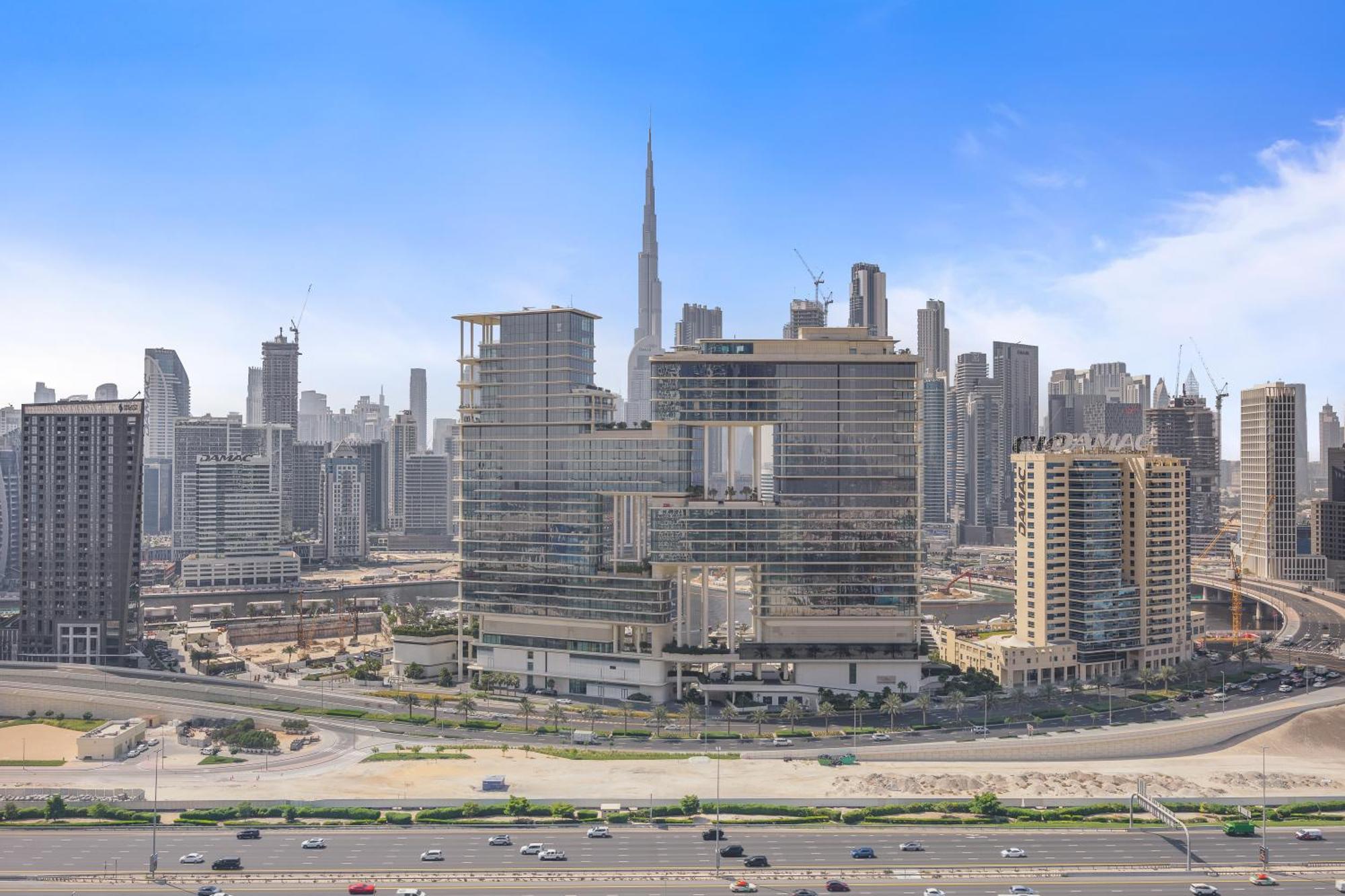 Luxury Burj Khalifa View *