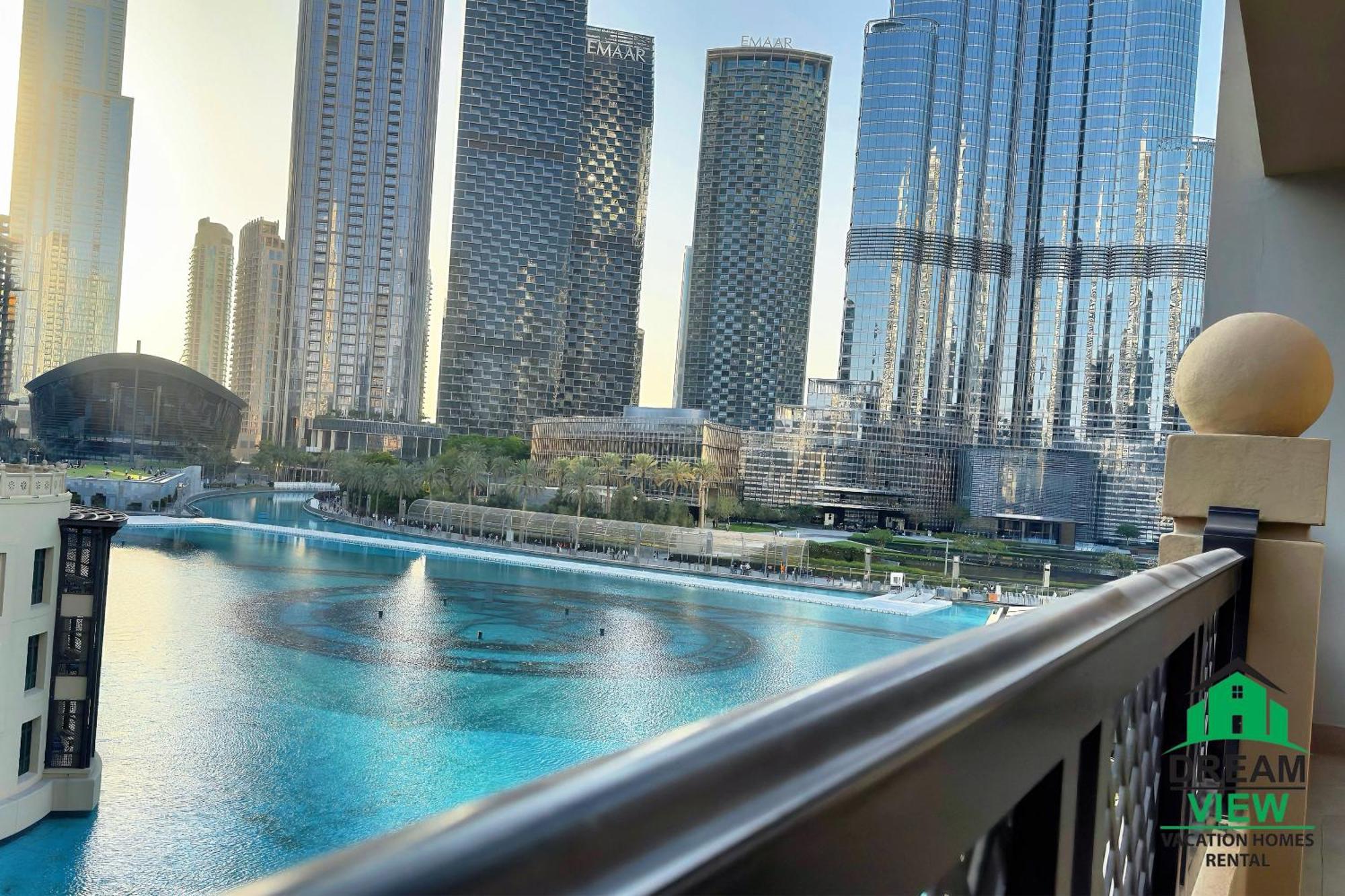 Full View Burj Khalifa And Fountains -souk Al Bahar- Dream View Dubaï