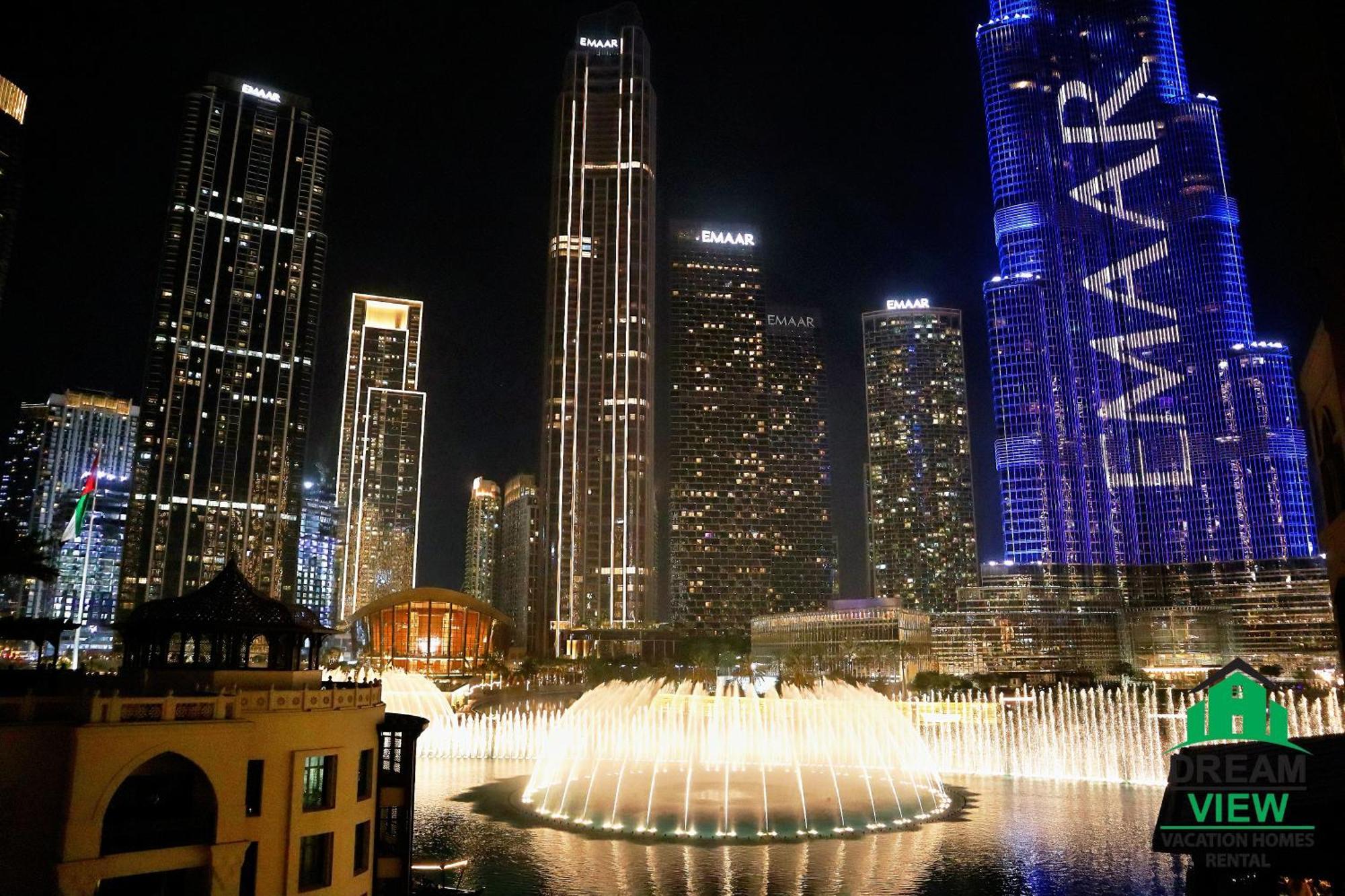 Full View Burj Khalifa And Fountains -souk Al Bahar- Dream View *