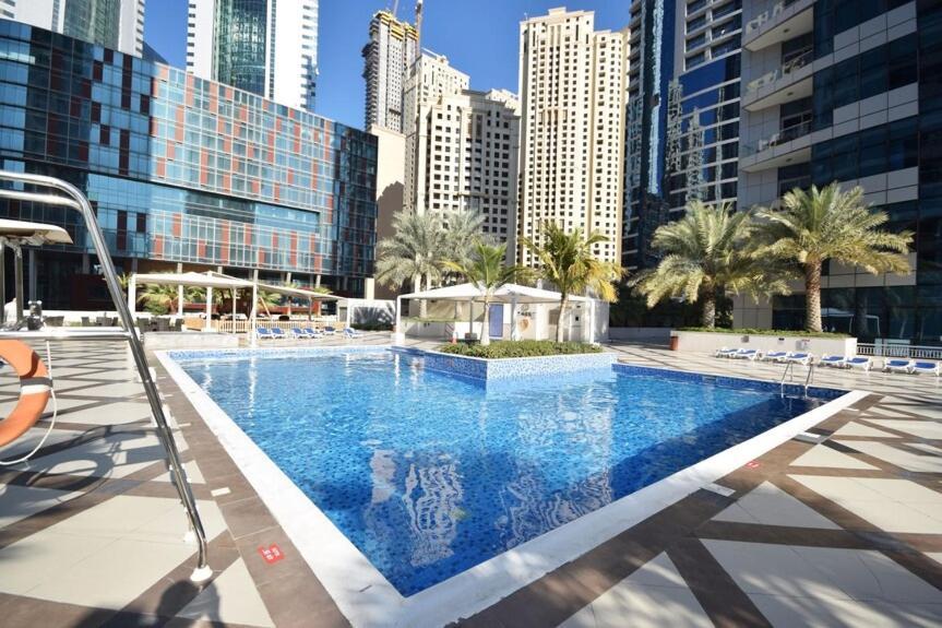 Delux Marina The Bay 5 Min Jbr & 3 Min To Tram Station Apartamento *