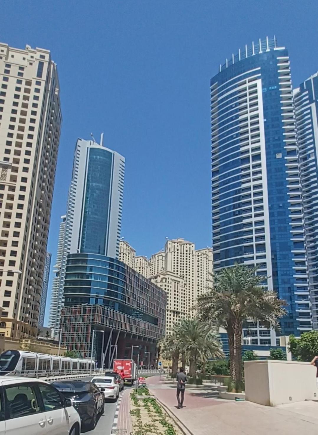 Delux Marina The Bay 5 Min Jbr & 3 Min To Tram Station Apartamento