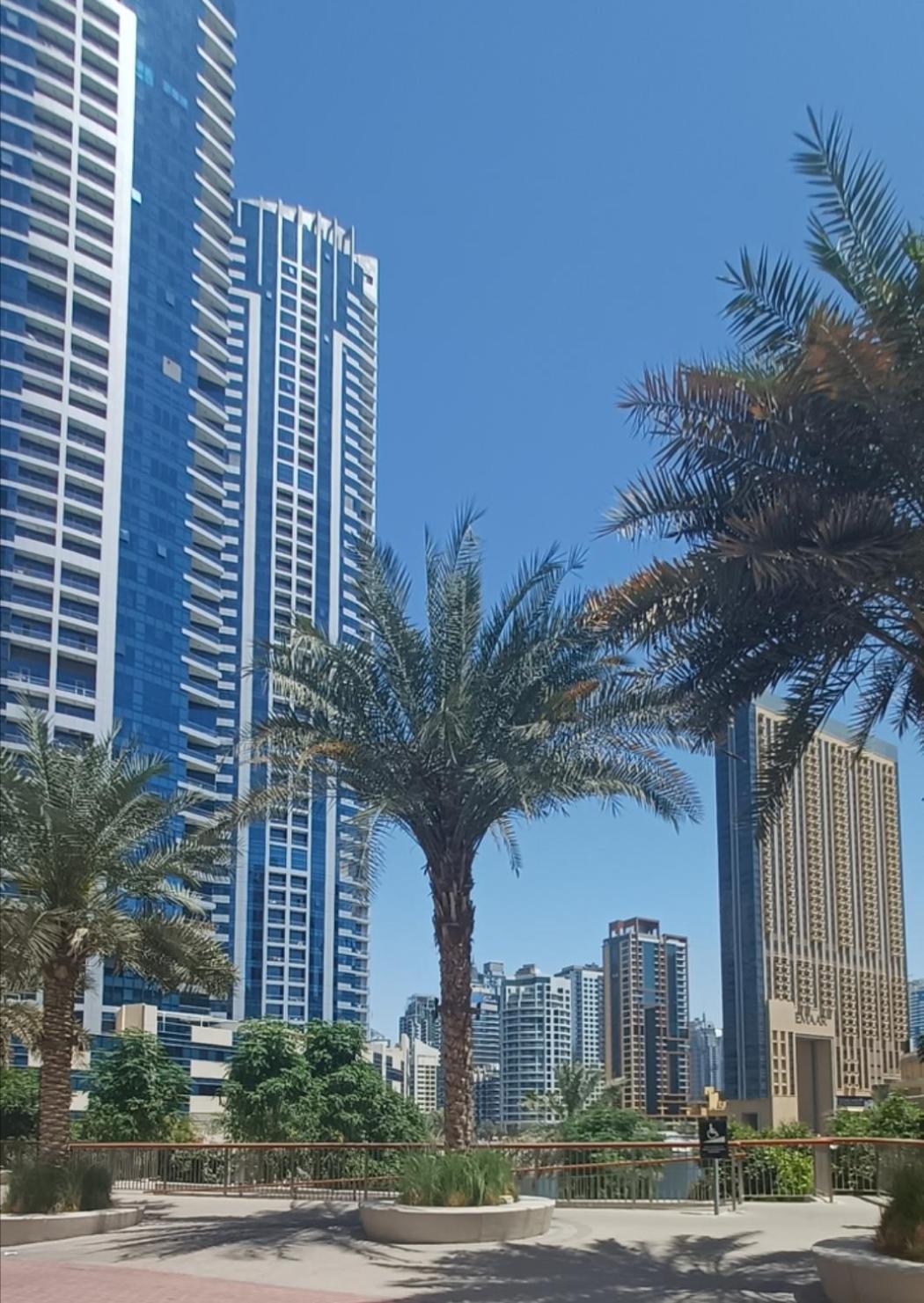 Apartamento Delux Marina The Bay 5 Min Jbr & 3 Min To Tram Station