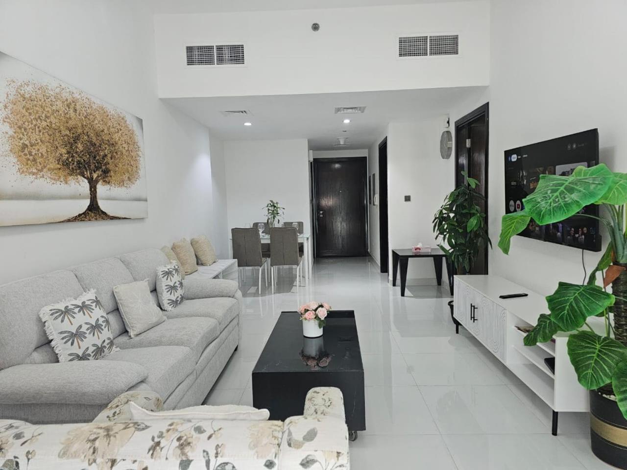 Lägenhet Silicon Oasis Staycation