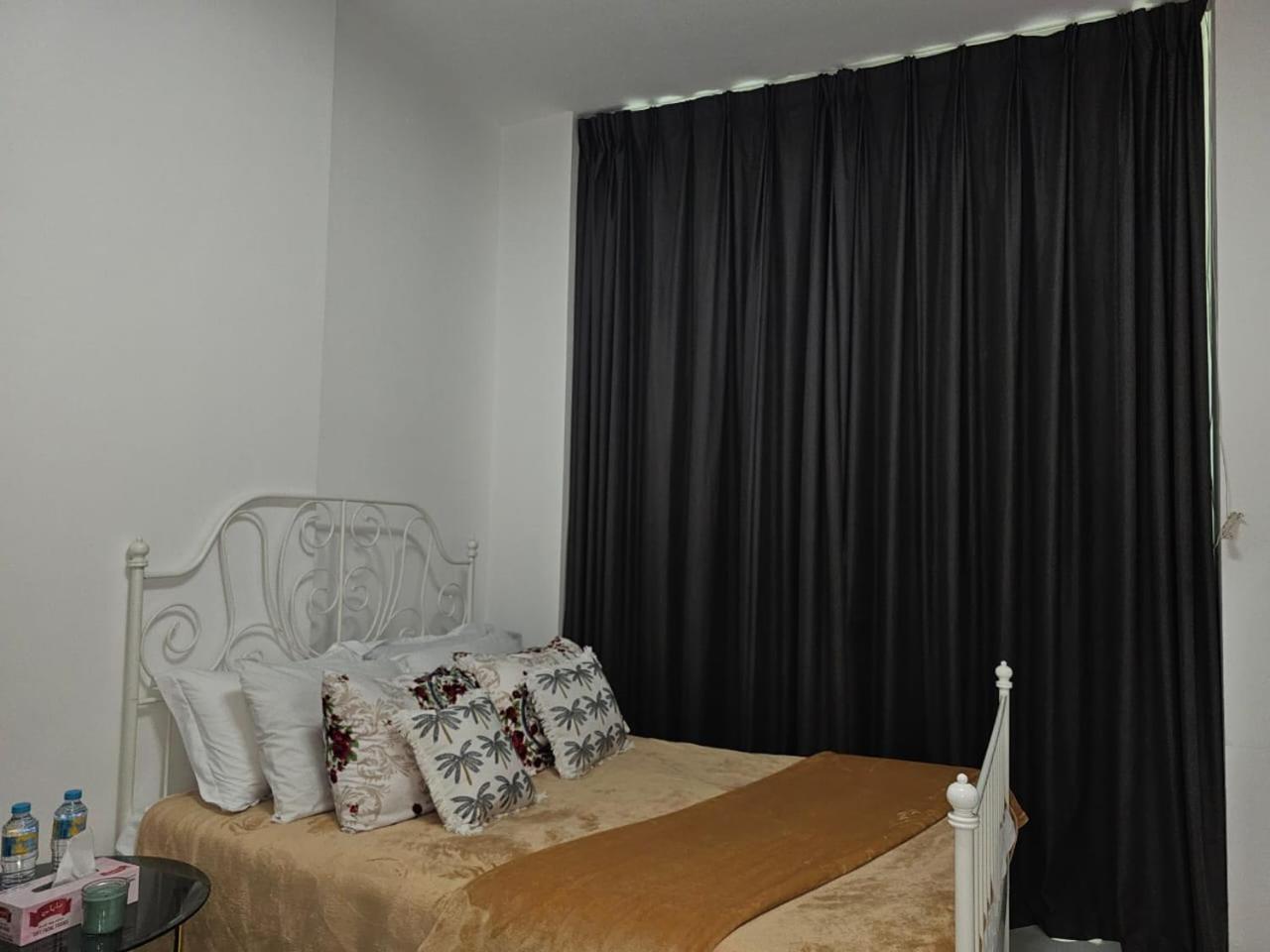Silicon Oasis Staycation Lägenhet