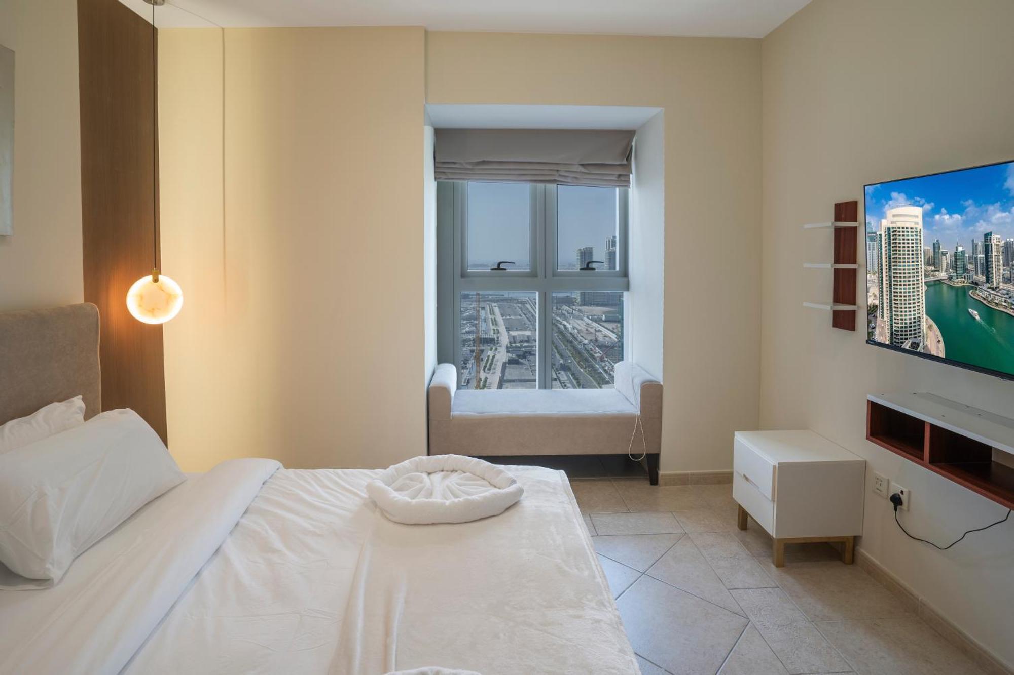28- Affortable Cozy Living, Work Friendly, Longer Stays Next To Tram * Dubaï