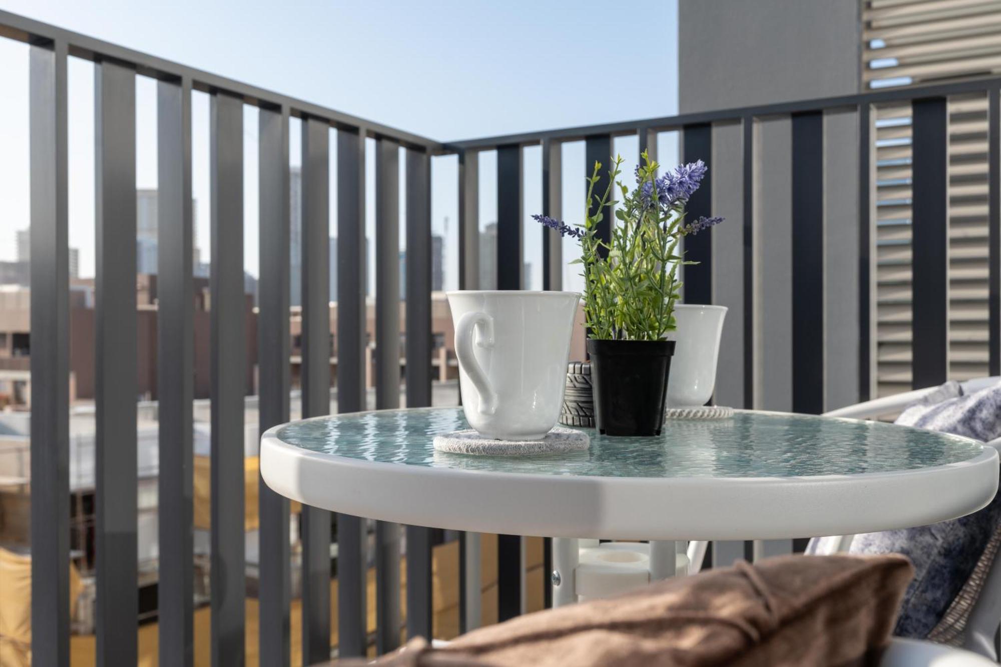 Apartment White Sage Hamilton House New 1br