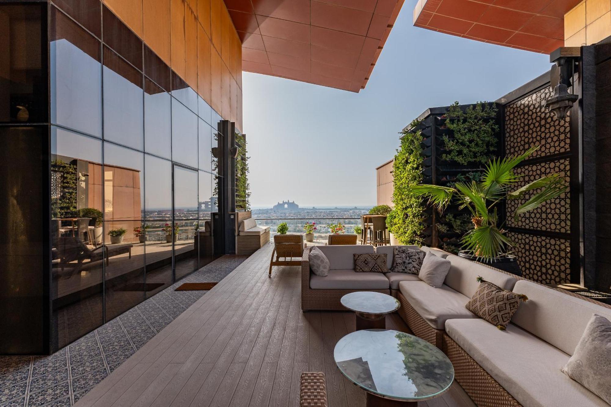 Tiara Residences, Palm Jumeirah - Mint Apartment *