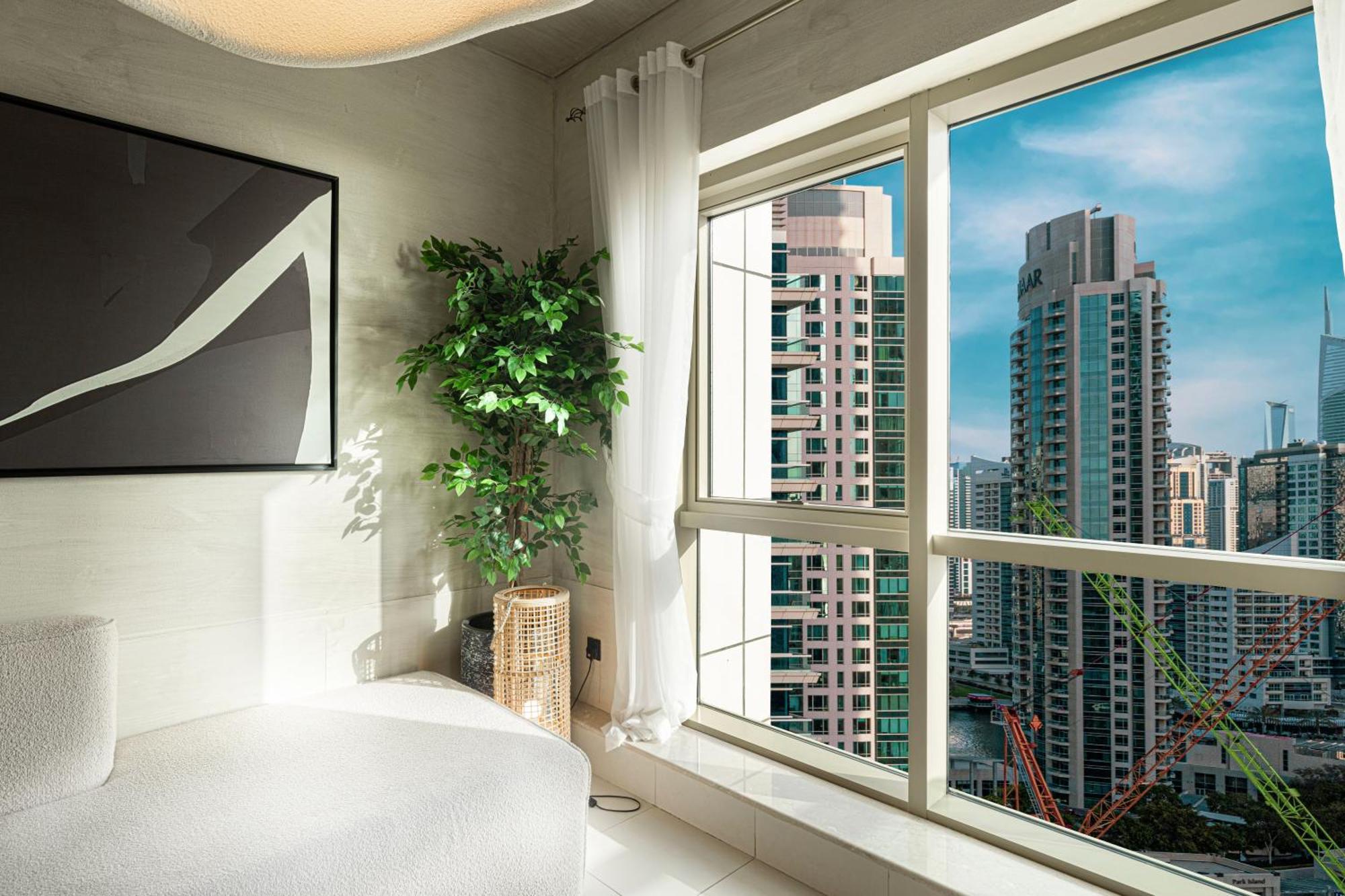 Lovely Eye & Sea View, 3 Mints To Apartment