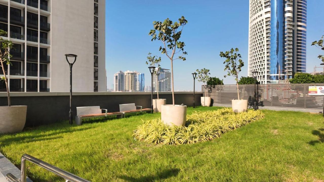 Appartement Fam Living - Stylish 2br With Scenic Meydan View