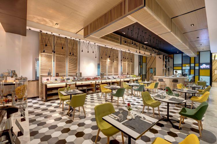 Hotel Urban Al Khoory 3*