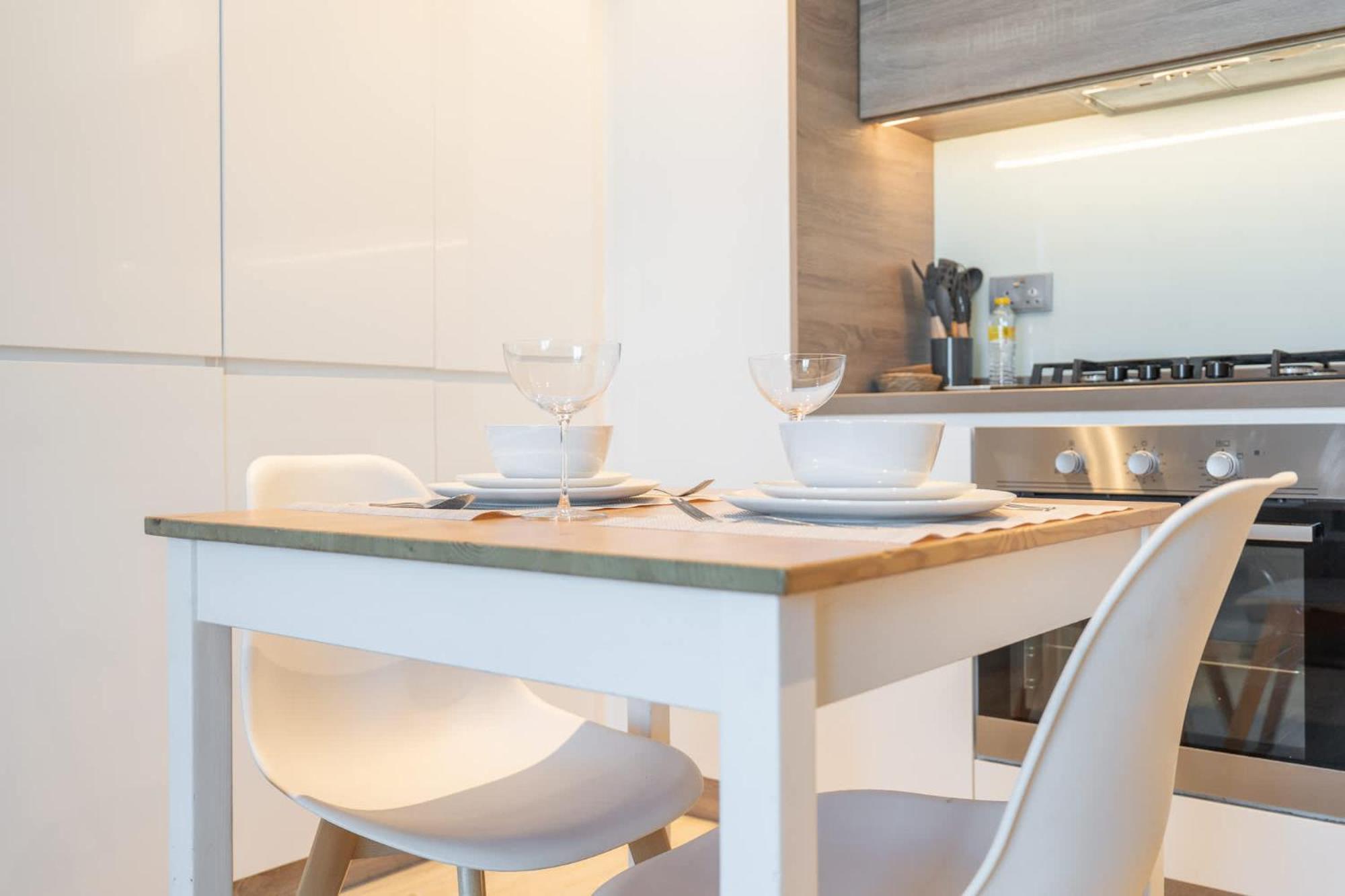 Modern 1-bed With Partial Sea & Marina View Apartament *