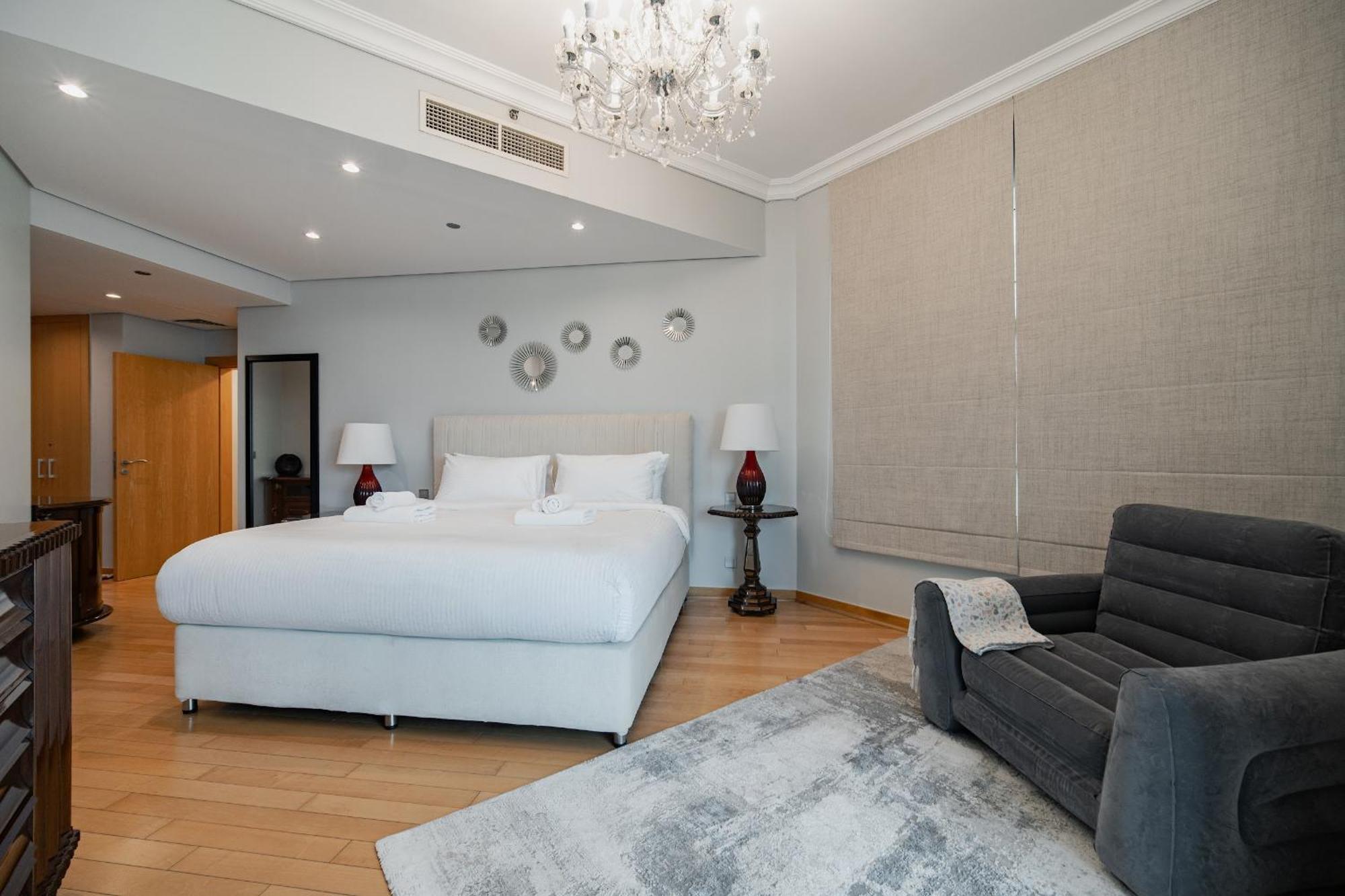 Your Private With Sea View & Crib - Palm 2br *