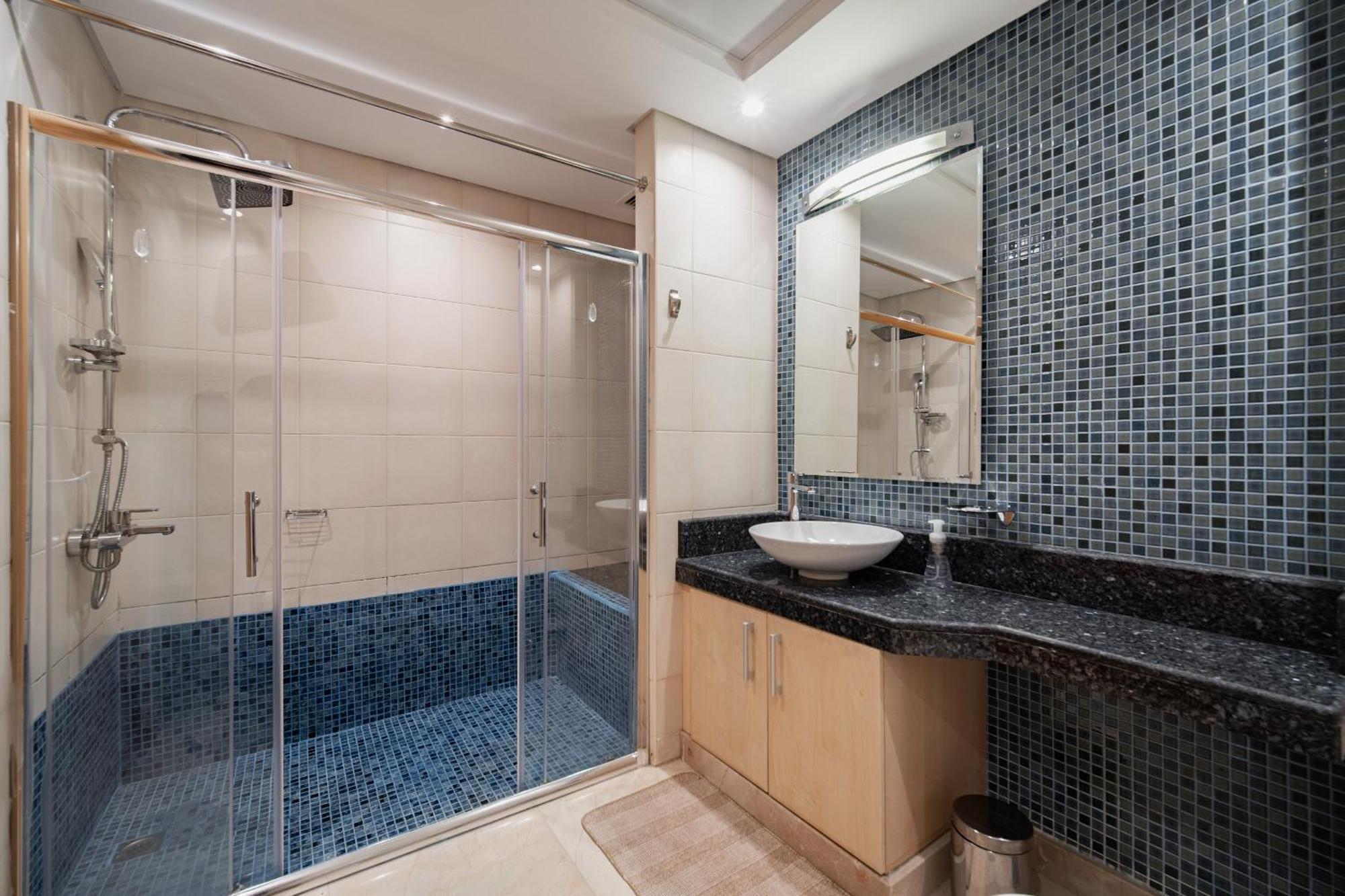 Your Private With Sea View & Crib - Palm 2br