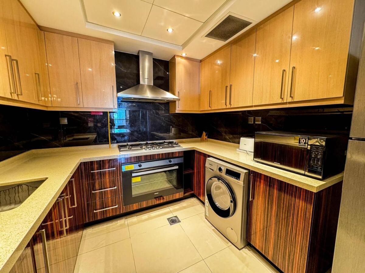 3bhk With Burj Khalifa View Apartment *