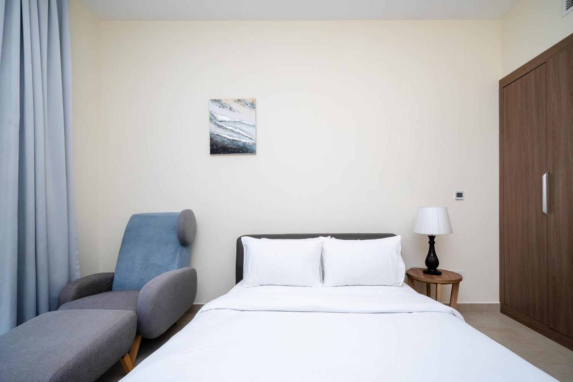 Apartment Alh Vacay In Azizi Samia Dubai