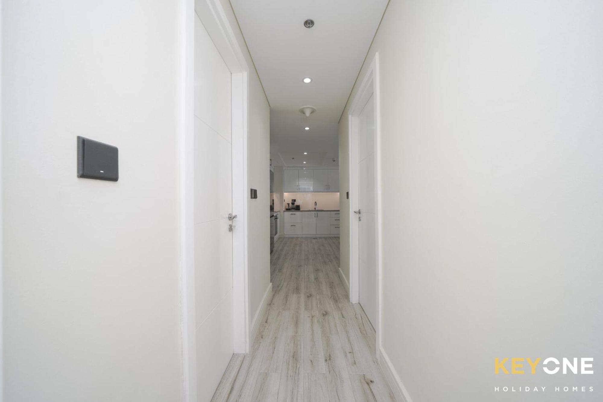 Apartamento Chic Marina View Living In A Two Bedroom Dubái