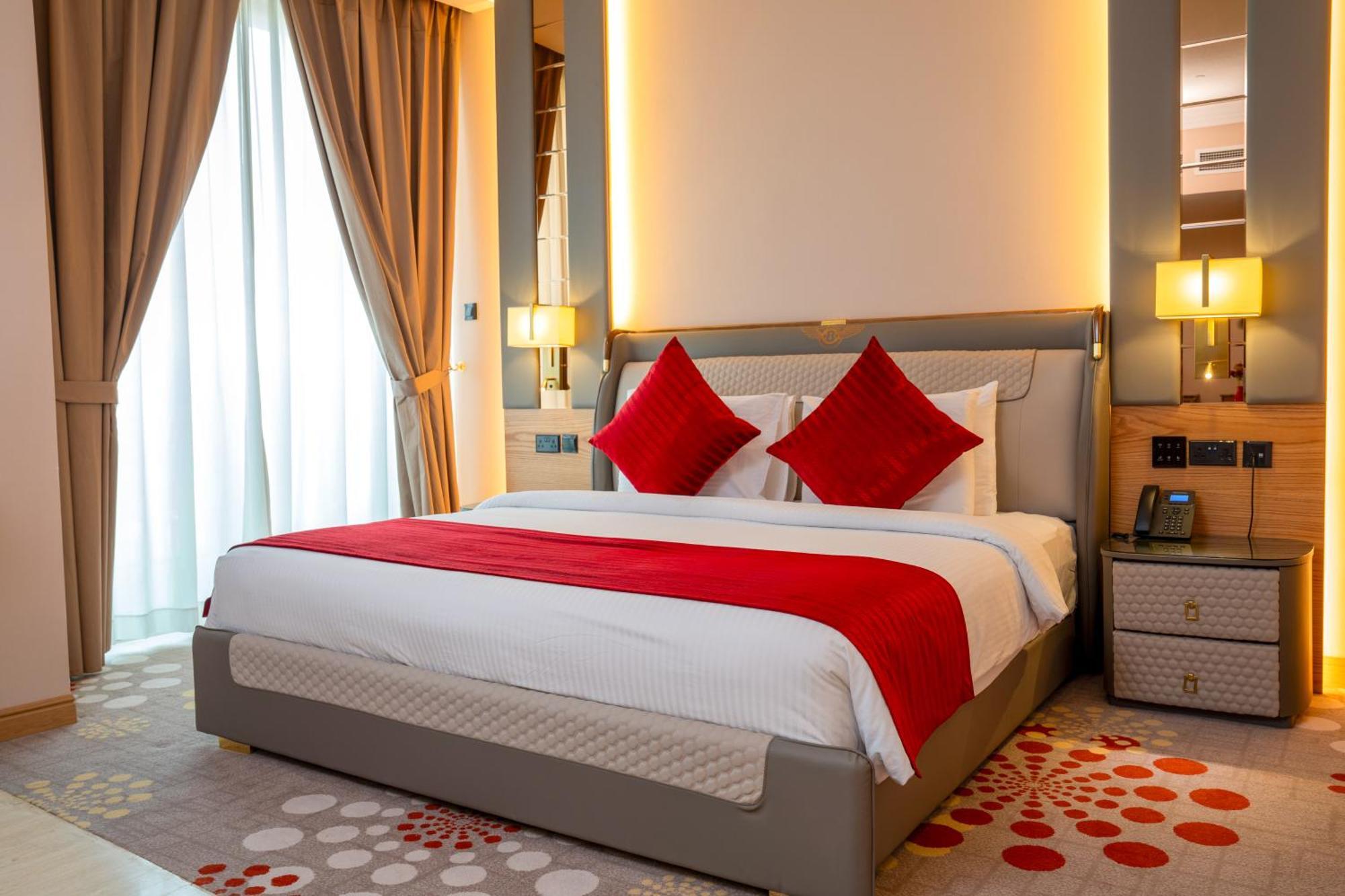 Hotel La Zona Continental 4*
