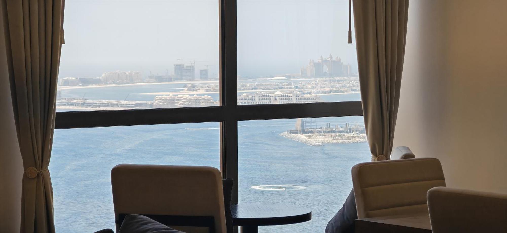 Lux 2br On Jbr Beach, Eye And Panoramic Sea Views By Sunkissed Homes Dubaï