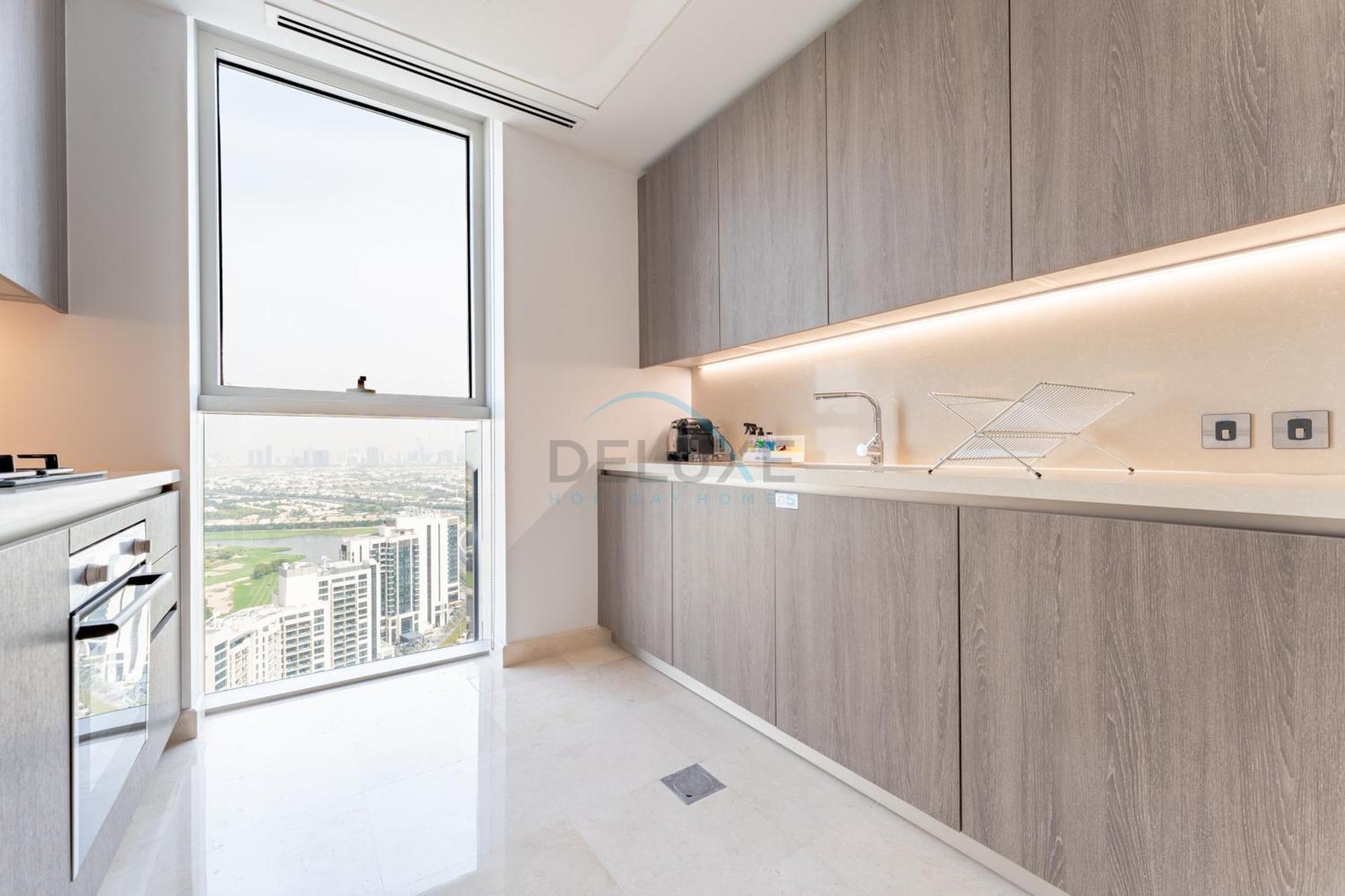 1br With Skyline Views Overlooking Emirates Golf Club, The Residences, Jlt By Deluxe Homes * Dubai