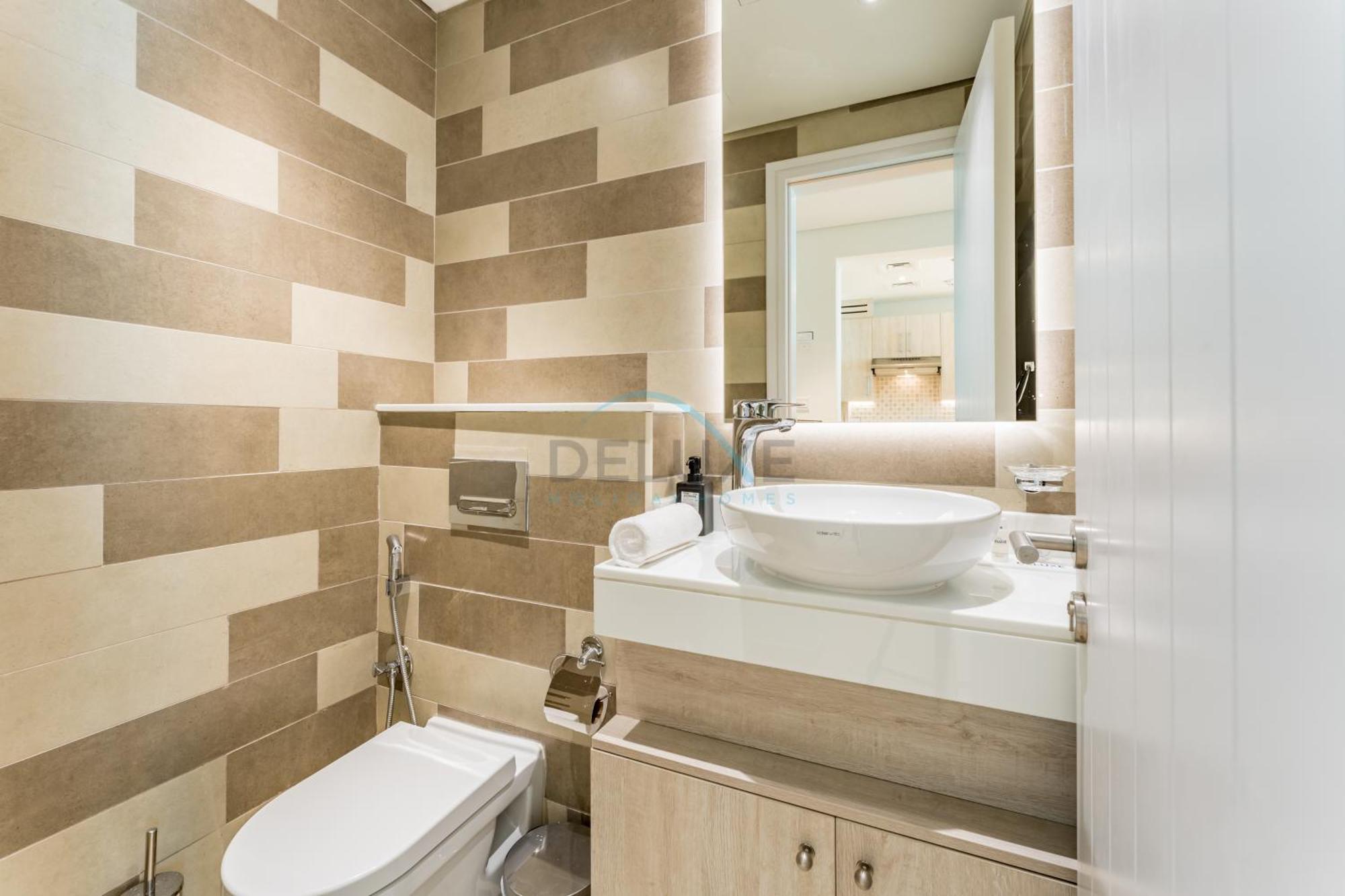 1br Near Atlantis & Nakheel Mall, Steps From Palm Viewing Deck, Seven & Apartment, Palm Jumeirah By Deluxe Homes Apartment *