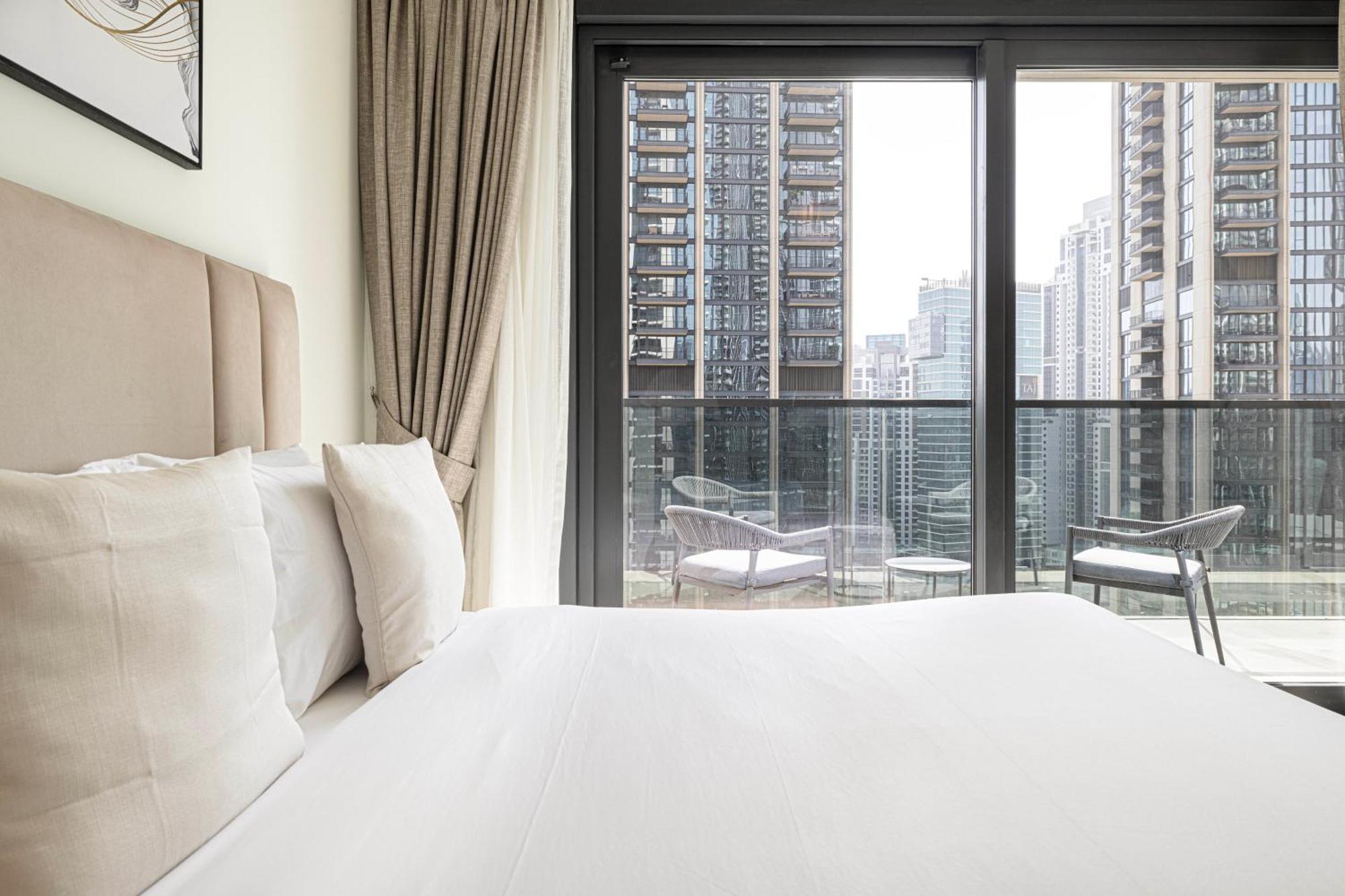 Homesgetaway -lavish 1br In Act One Downtown * Dubái