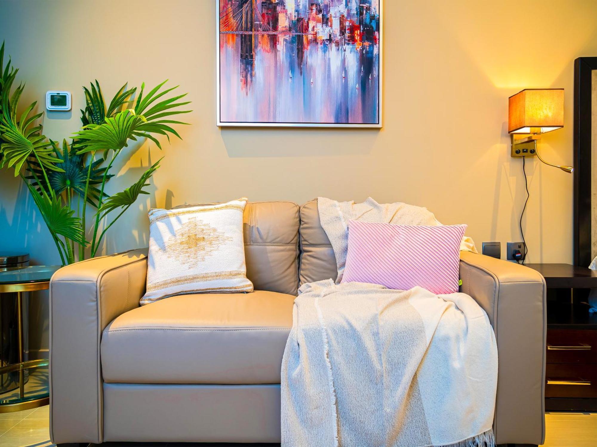 Apartemen Cozy With Burj Khalifa Views *