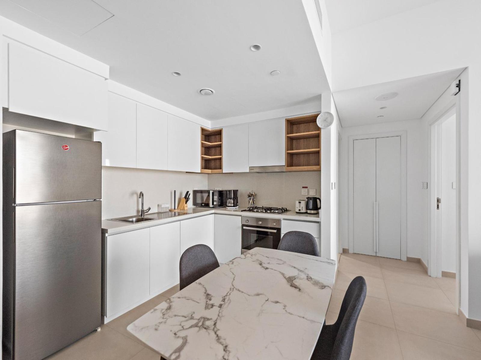 Modern And Classic 1bdr In Downtown Views-14 * Dubai