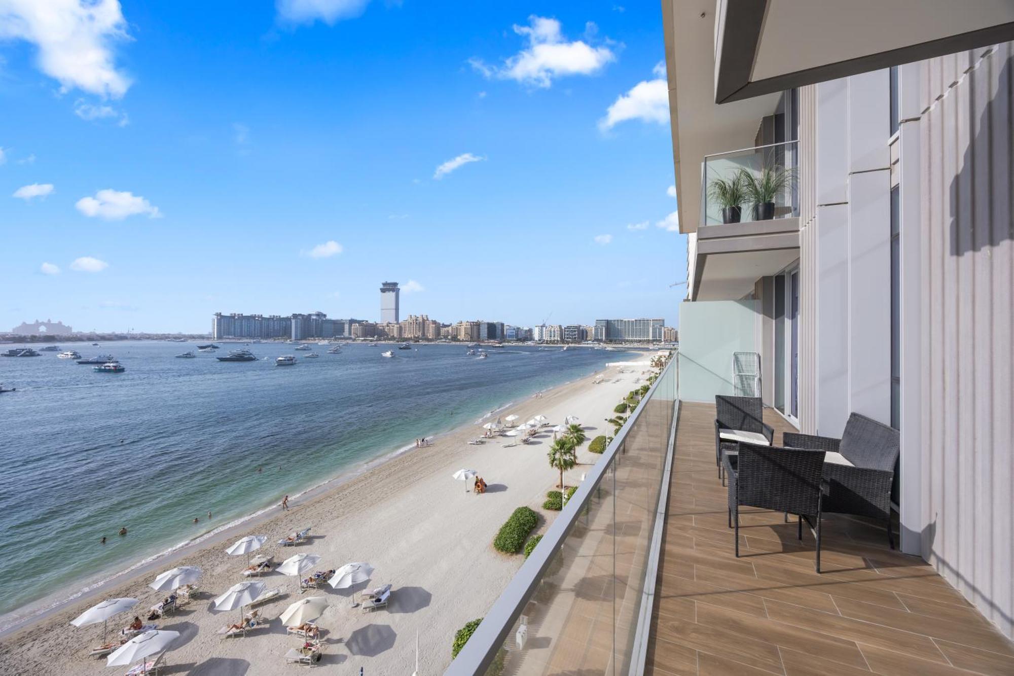 Your Luxury Beachfront Living Apartament Dubai