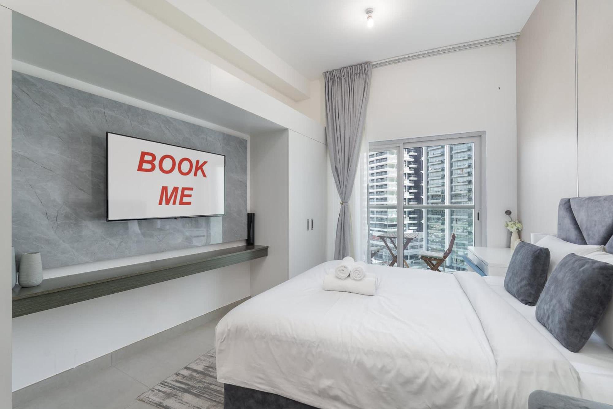 An Oasis In Bella Rose And Sleeps 2 *