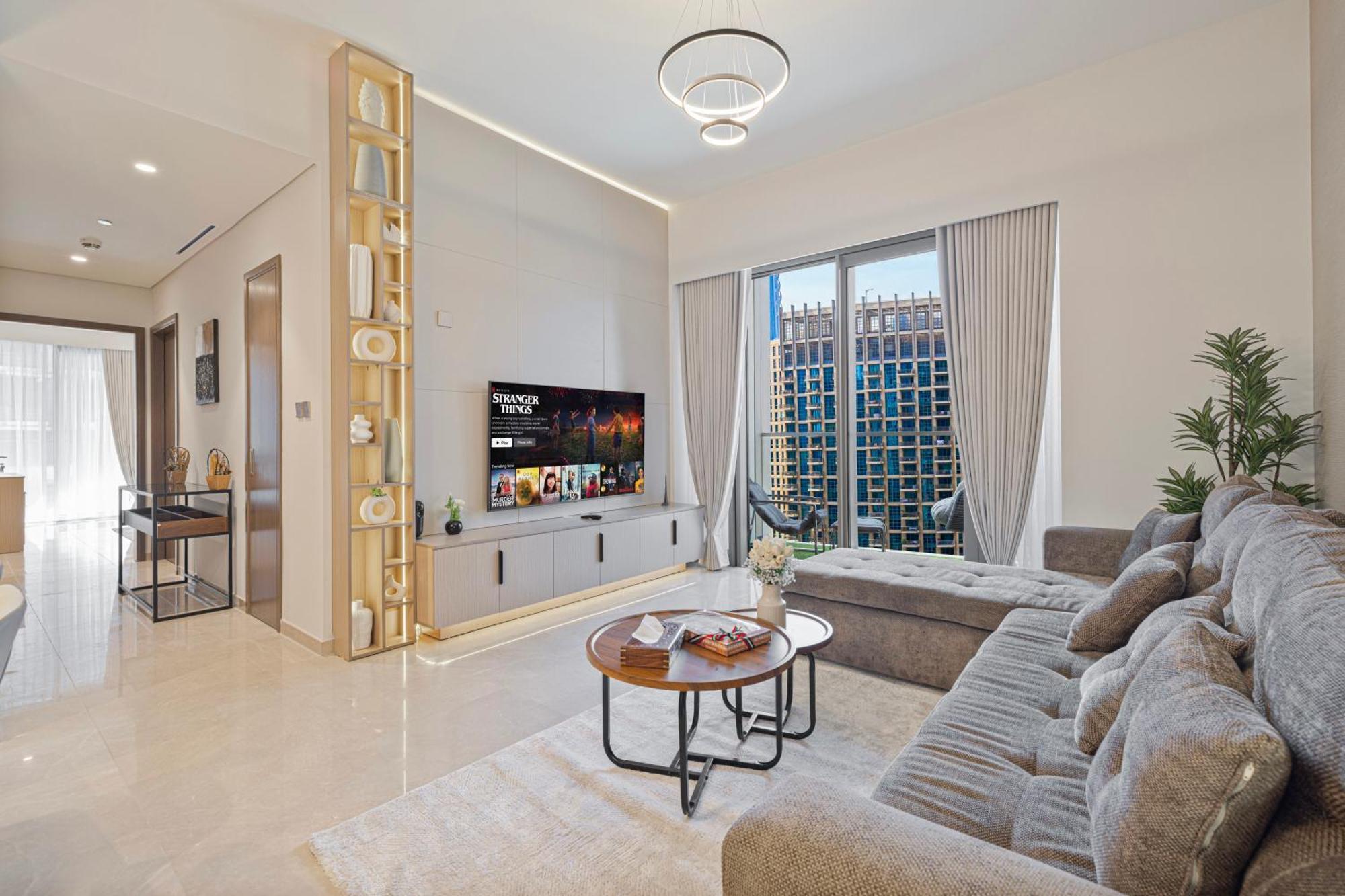 Burj View Luxury 2br In Downtown *