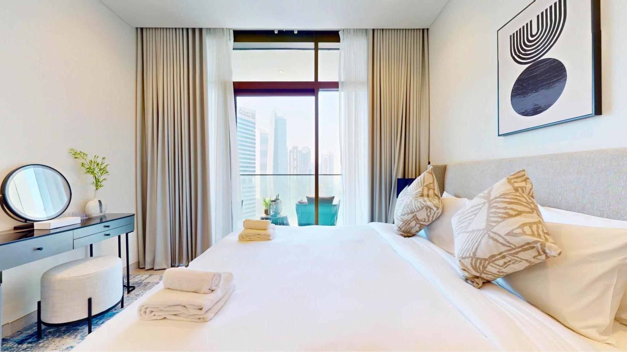 Apartamento Stylish 1-bedroom In Business Bay - Furnished - Canal & Burj Khalifa Views *