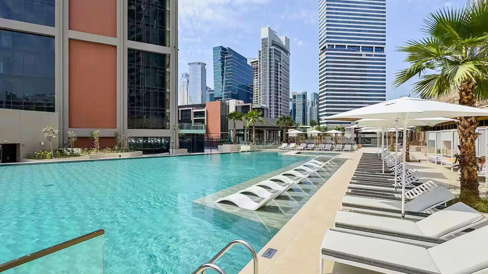 Apartamento Stylish 1-bedroom In Business Bay - Furnished - Canal & Burj Khalifa Views