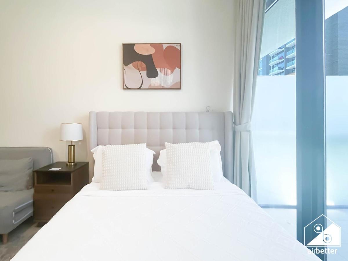 Urban Charm With Balcony In Azizi Riviera * Dubai