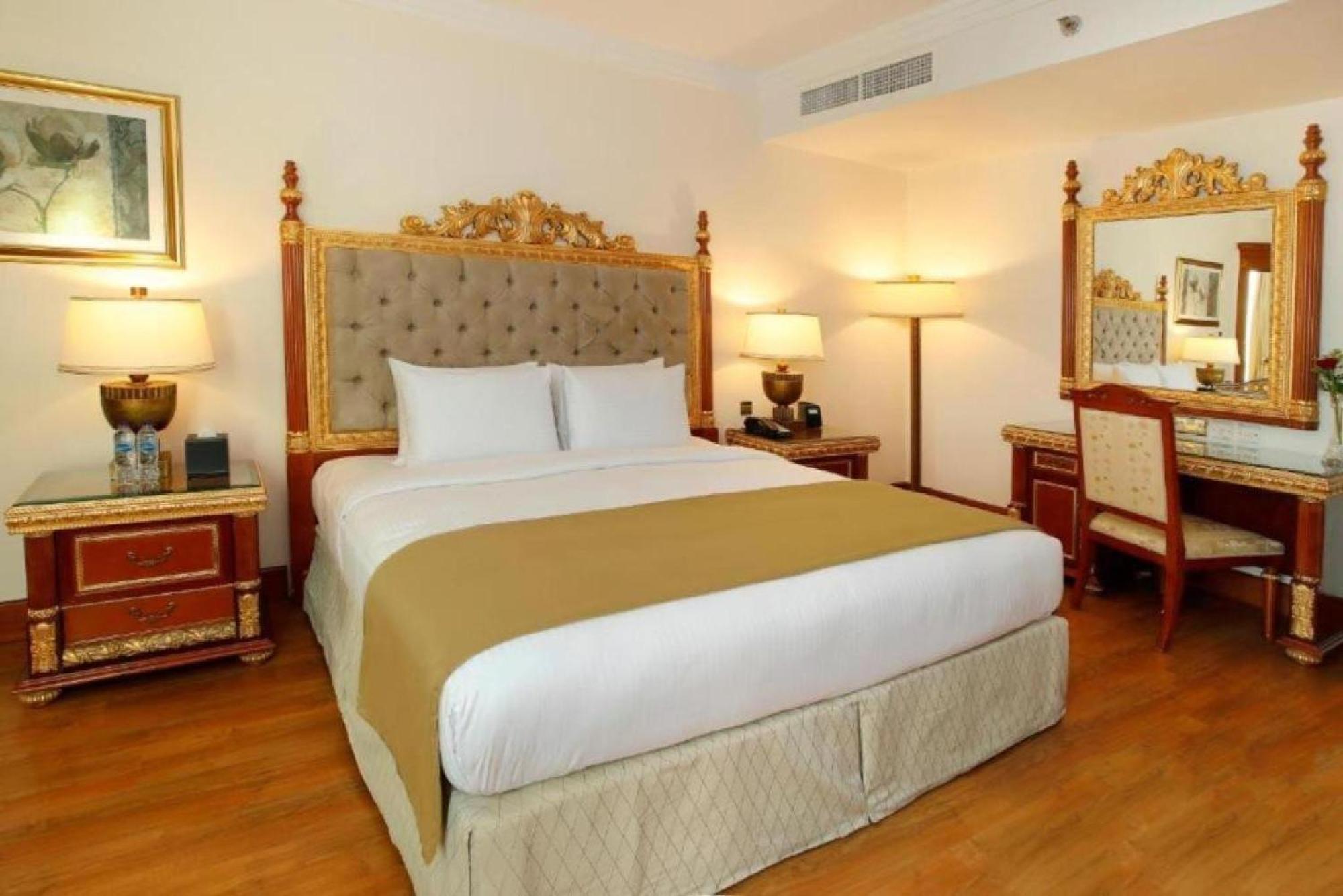 Hotell Dancenter Luxury International Dubai