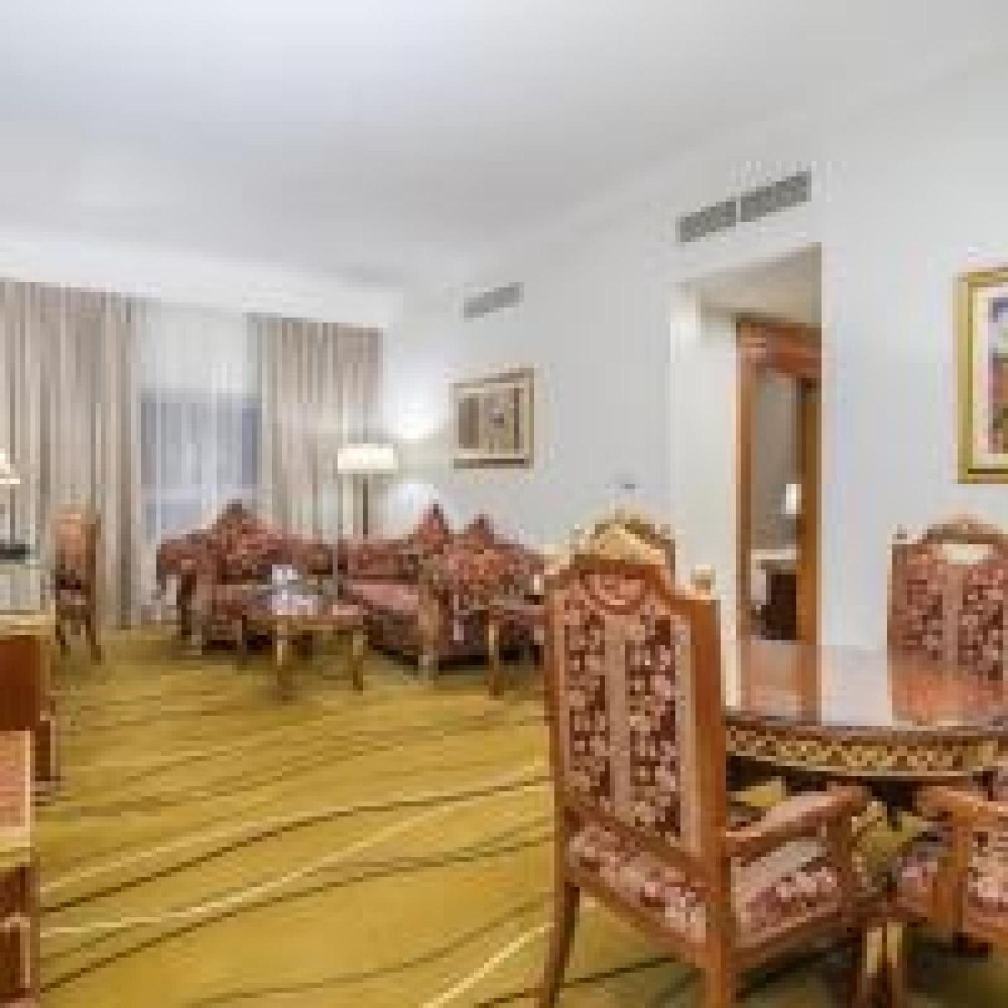 Dancenter Luxury International 4*