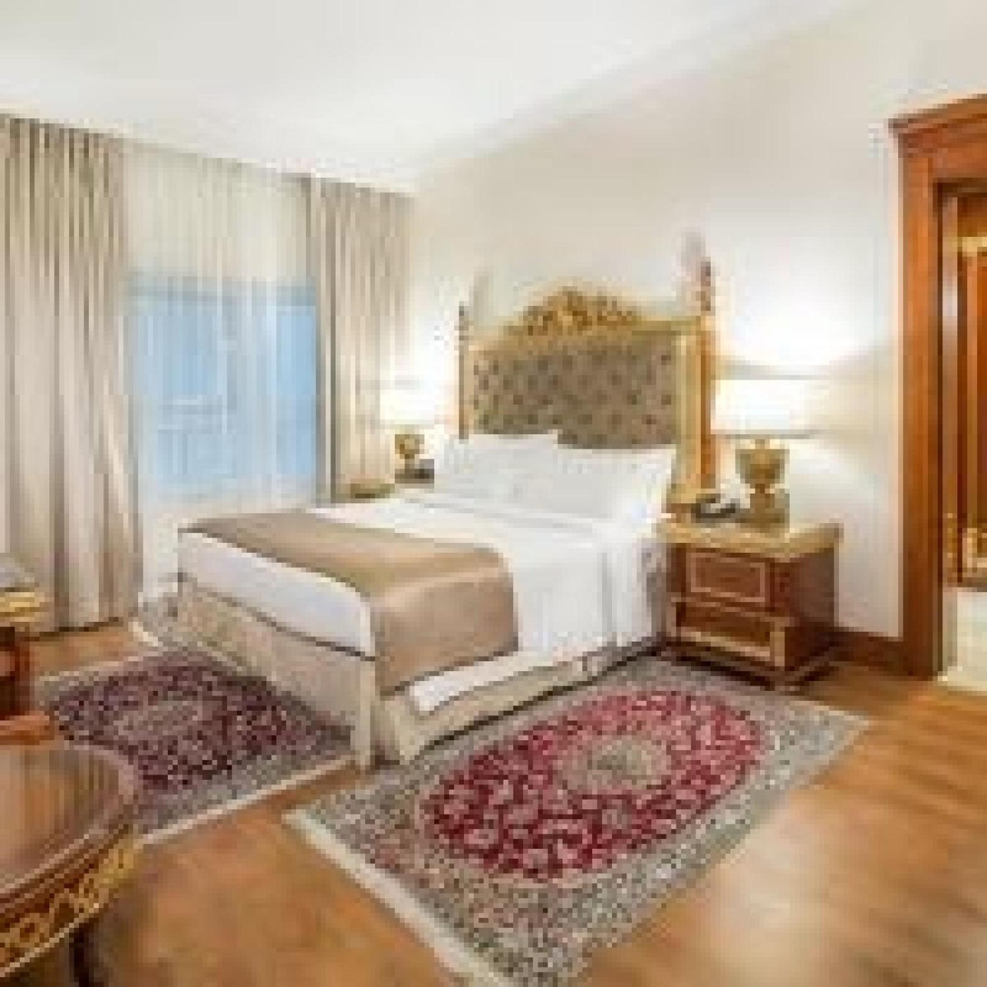 Dancenter Luxury International 4*