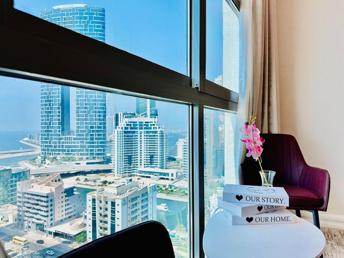 Apartment Waterfront 2br Haven - Marina & Sea Views! Dubai