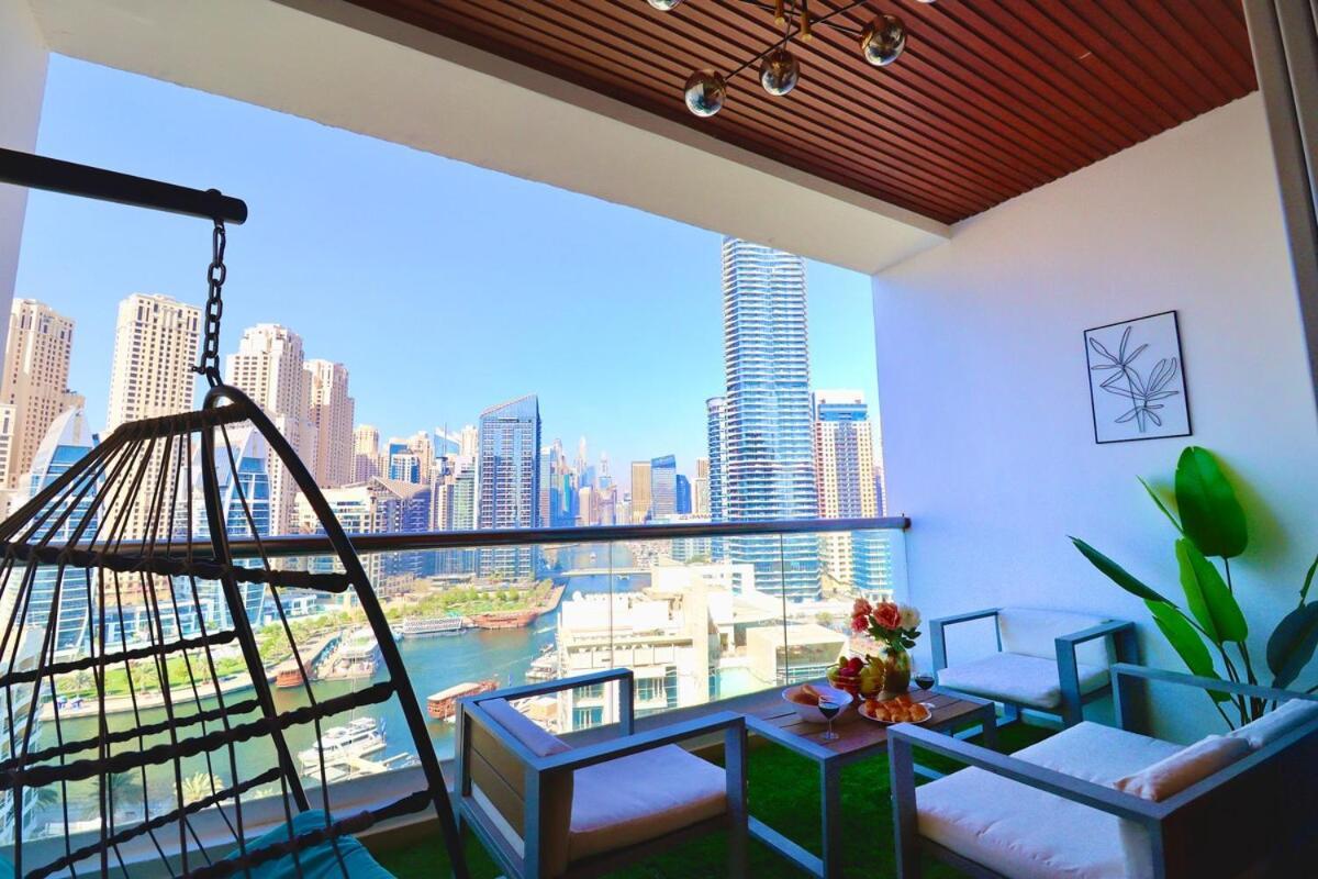 Waterfront 2br Haven - Marina & Sea Views!